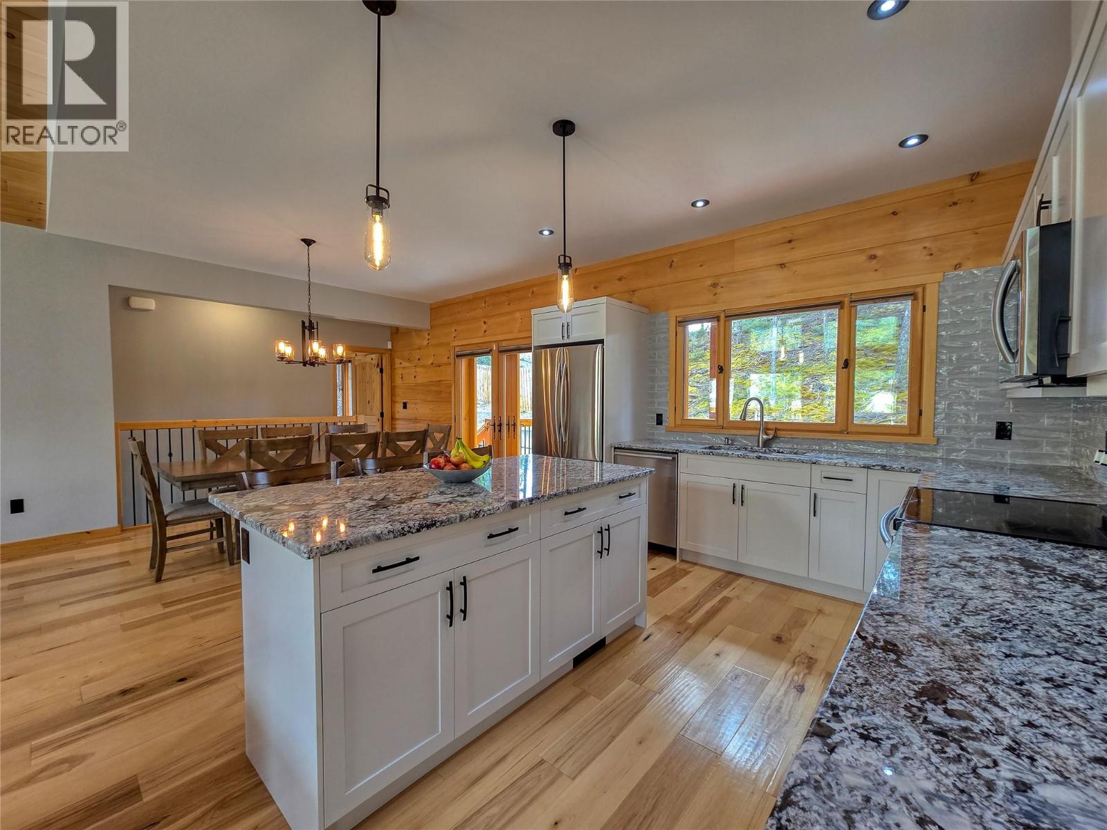 983 Swansea View Road, Invermere, British Columbia  V0A 1K3 - Photo 44 - 10383264