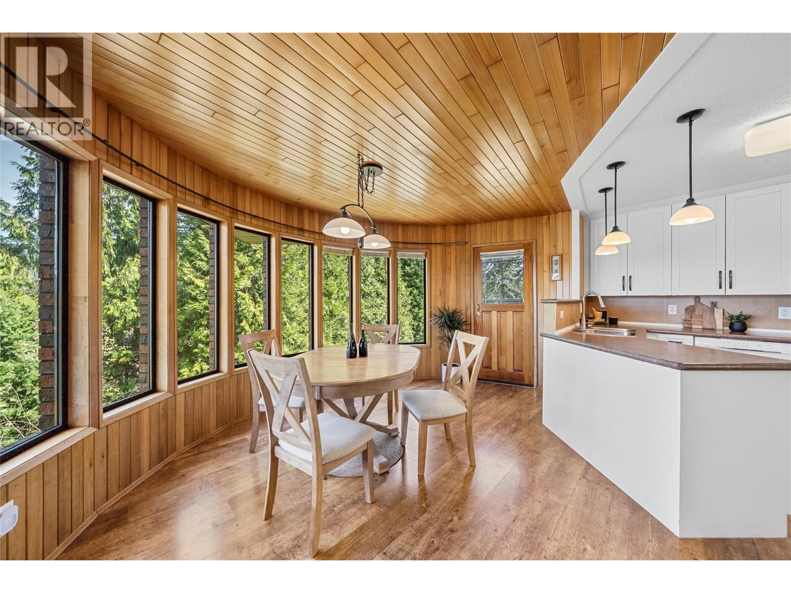 2631 Grand View Place, Blind Bay, British Columbia    - Photo 17 - 10379714