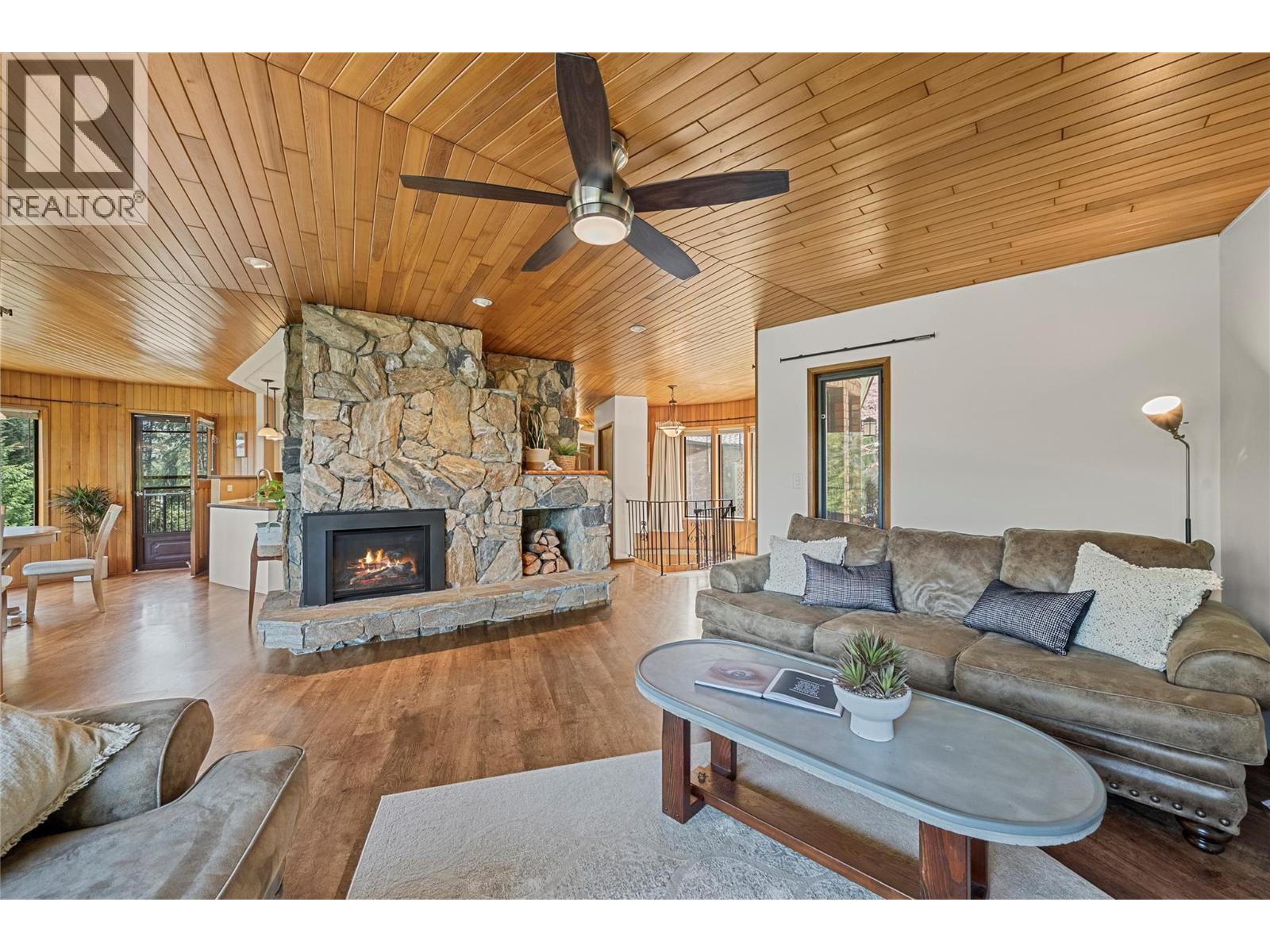 2631 Grand View Place, Blind Bay, British Columbia    - Photo 6 - 10379714