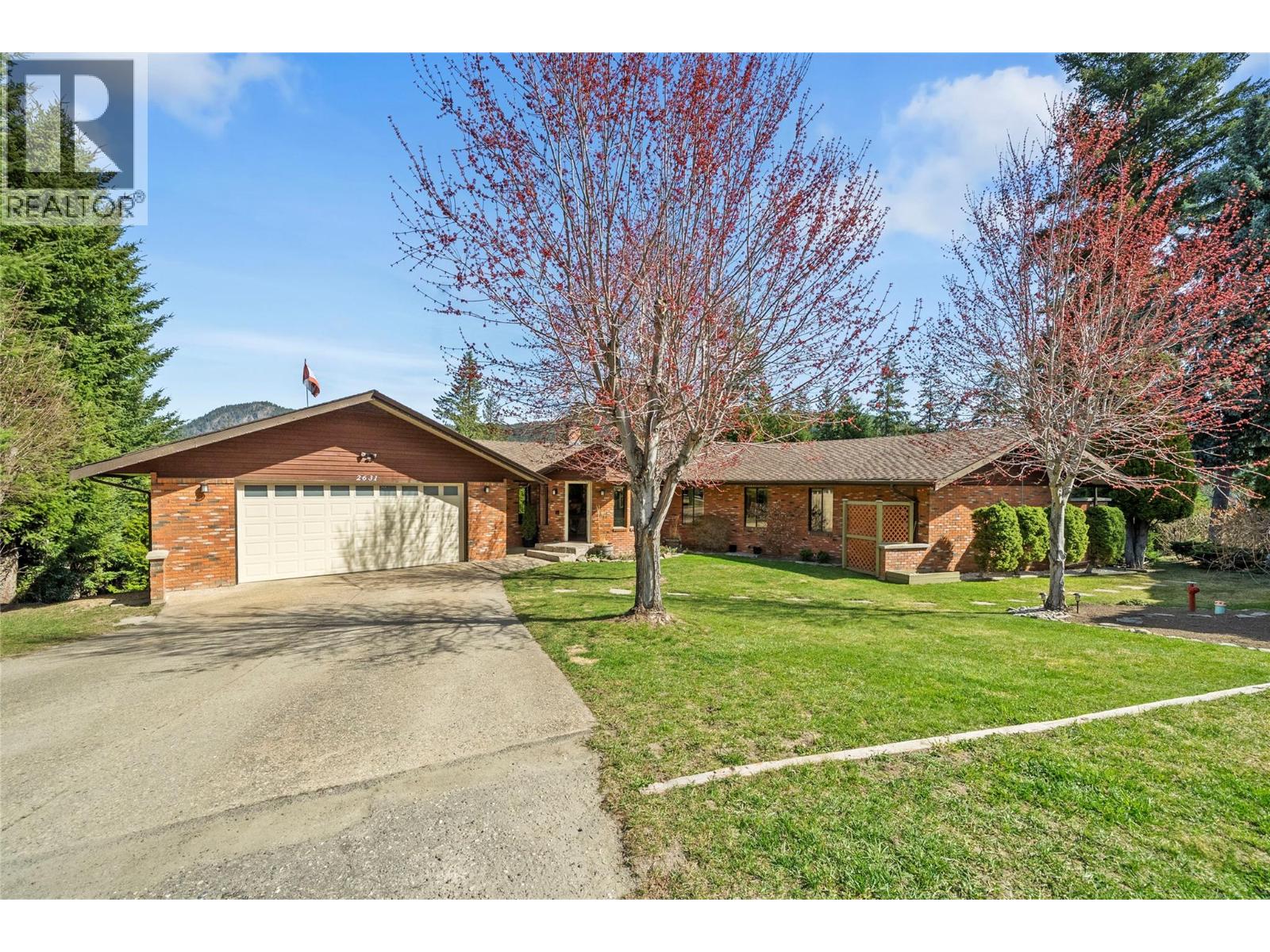 2631 Grand View Place, Blind Bay, British Columbia    - Photo 63 - 10379714