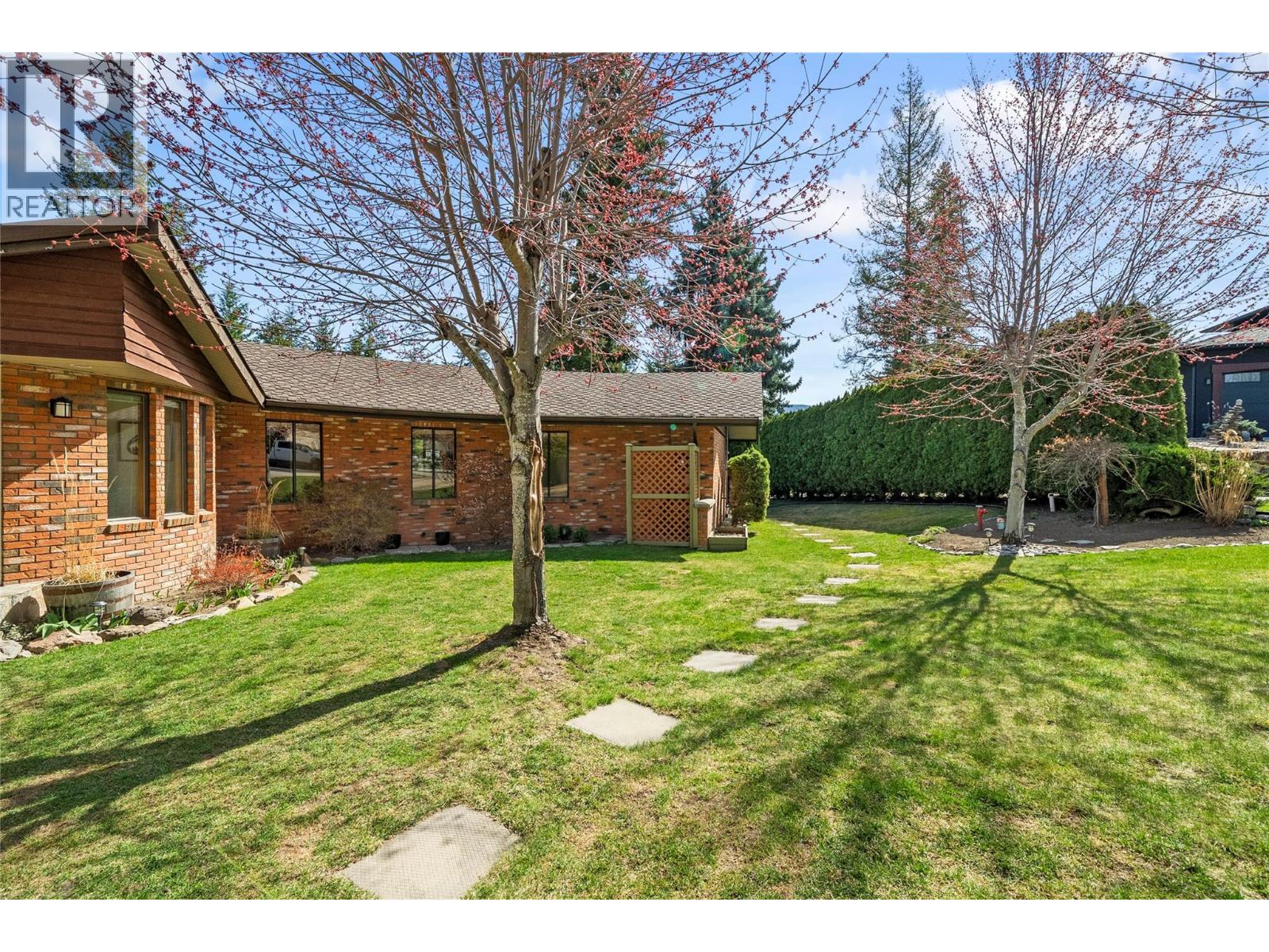 2631 Grand View Place, Blind Bay, British Columbia    - Photo 64 - 10379714