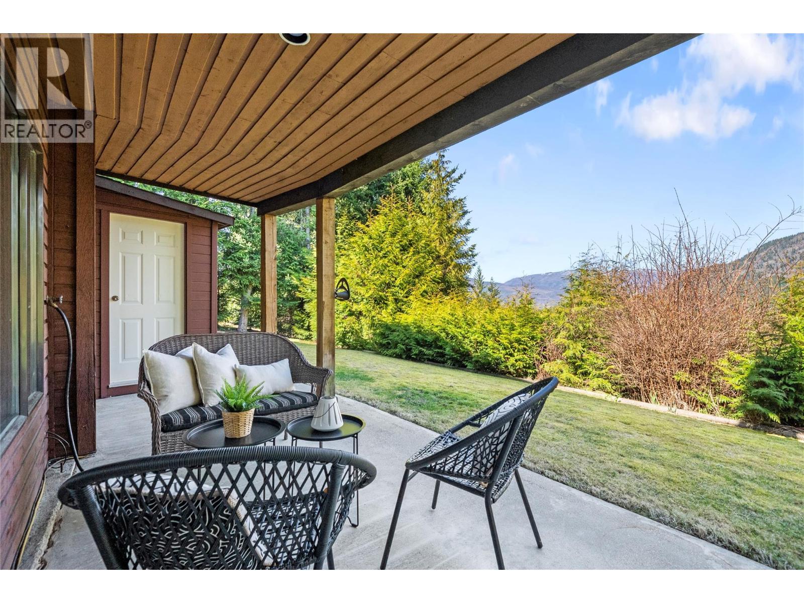 2631 Grand View Place, Blind Bay, British Columbia    - Photo 68 - 10379714