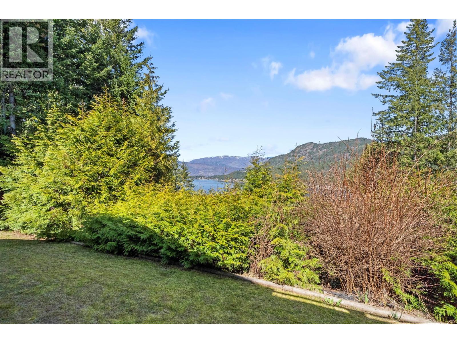 2631 Grand View Place, Blind Bay, British Columbia    - Photo 69 - 10379714