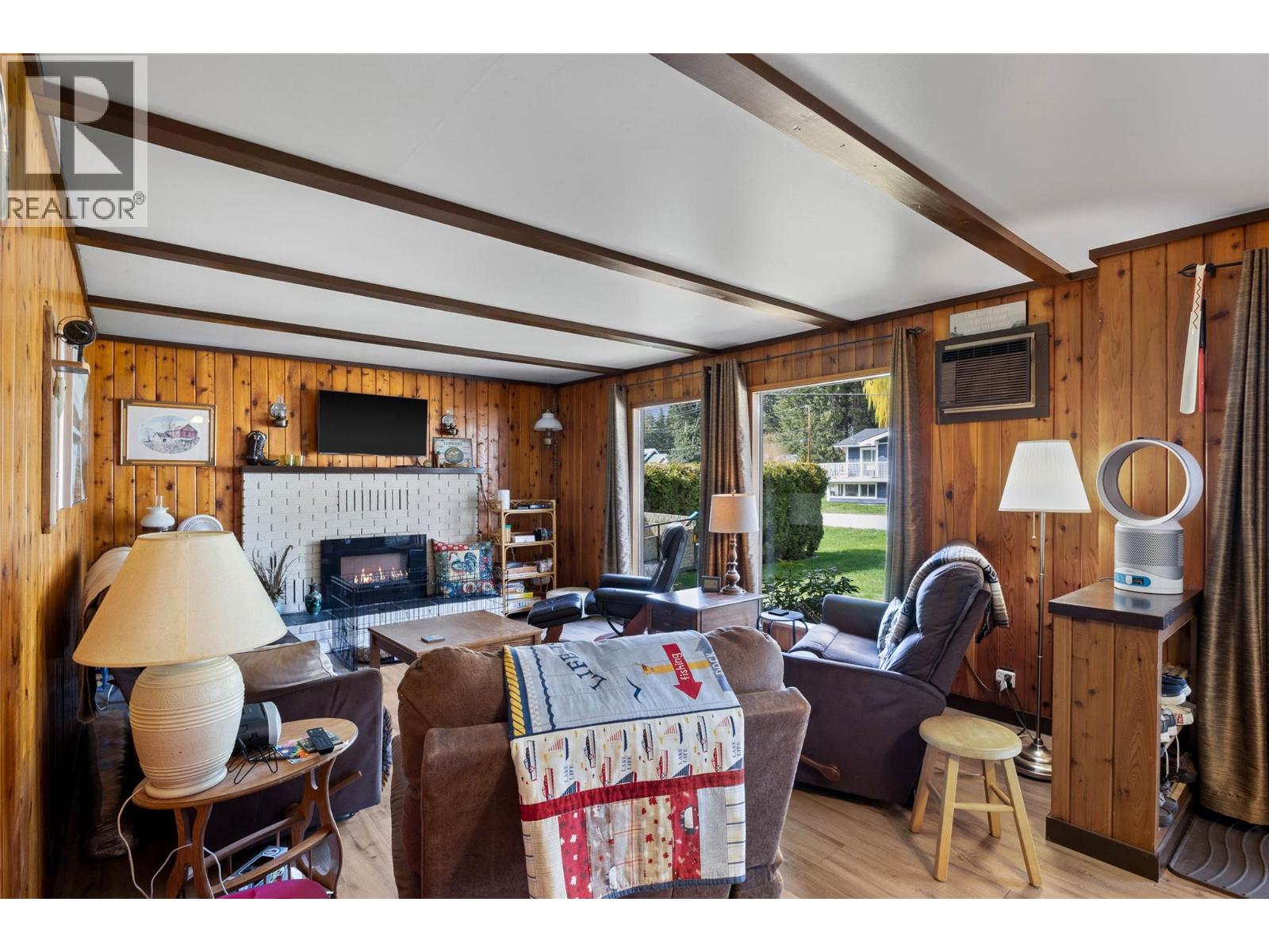 4188 South Ashe Crescent, Scotch Creek, British Columbia  V0E 1M5 - Photo 3 - 10383670