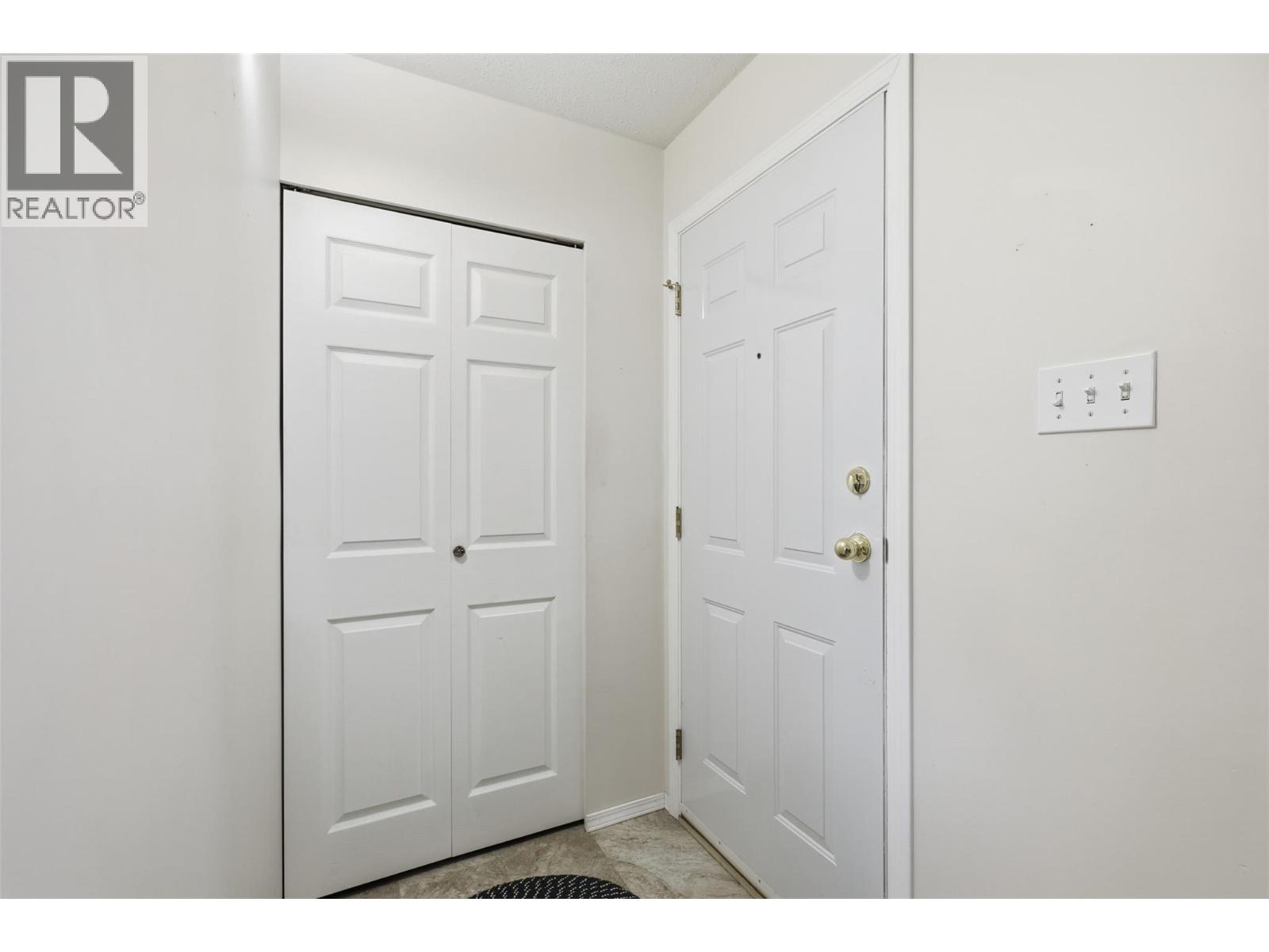 1544 Canford Avenue, Merritt, British Columbia  V1K 1B8 - Photo 5 - 10383667