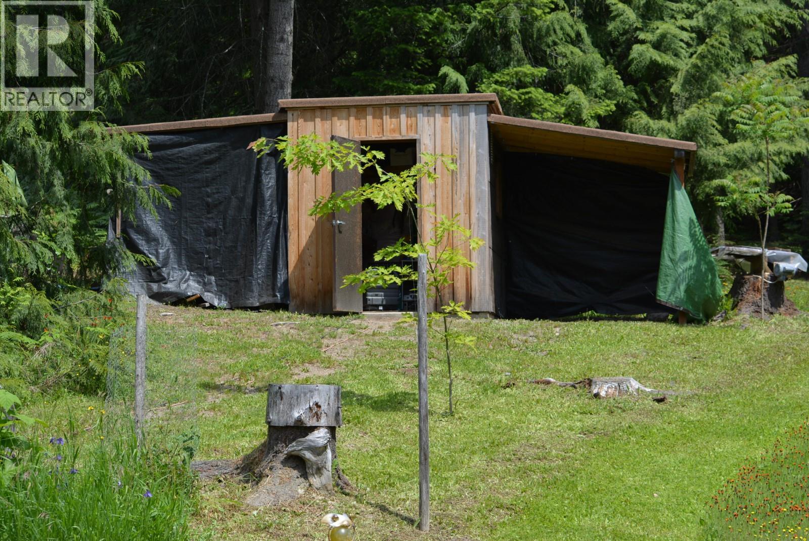 4460 6 Highway, Arrow Park, British Columbia  V0G 1R1 - Photo 10 - 10383655