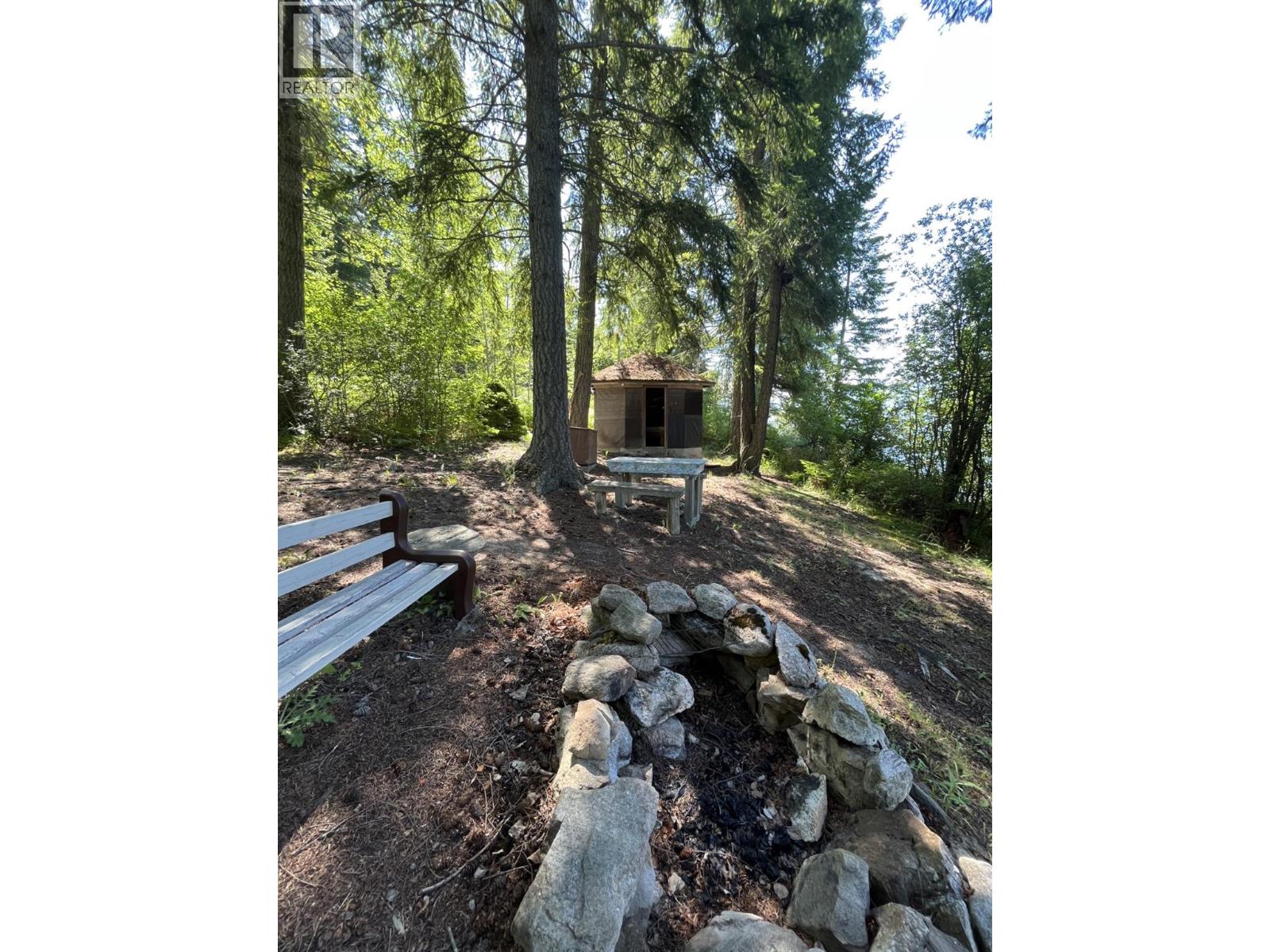 4460 6 Highway, Arrow Park, British Columbia  V0G 1R1 - Photo 14 - 10383655