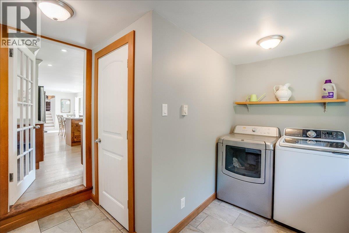 3710 Ladybird Road, Krestova, British Columbia  V0G 1H2 - Photo 21 - 10383433