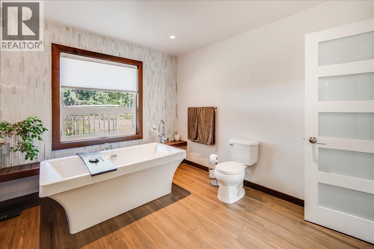 3710 Ladybird Road, Krestova, British Columbia  V0G 1H2 - Photo 28 - 10383433