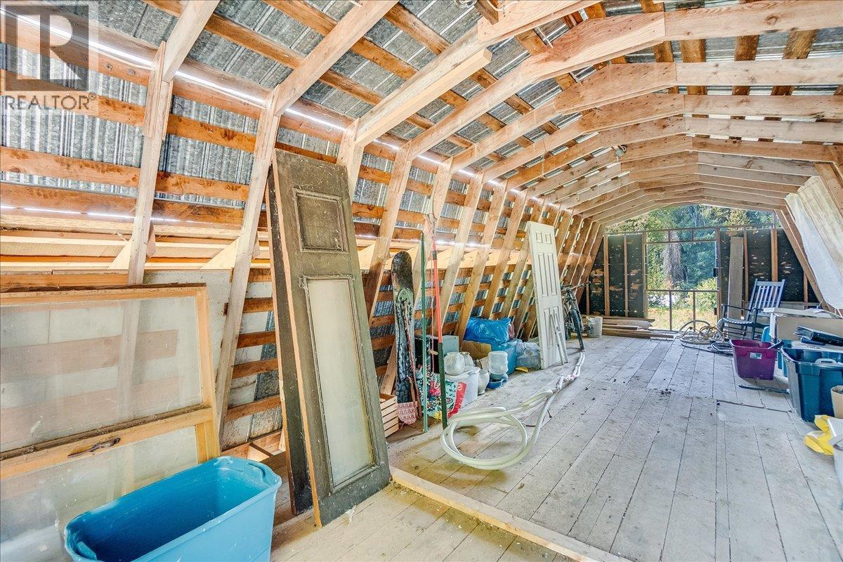 3710 Ladybird Road, Krestova, British Columbia  V0G 1H2 - Photo 53 - 10383433