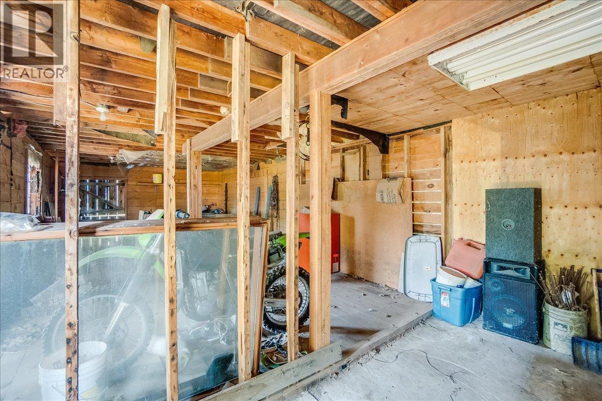 3710 Ladybird Road, Krestova, British Columbia  V0G 1H2 - Photo 54 - 10383433