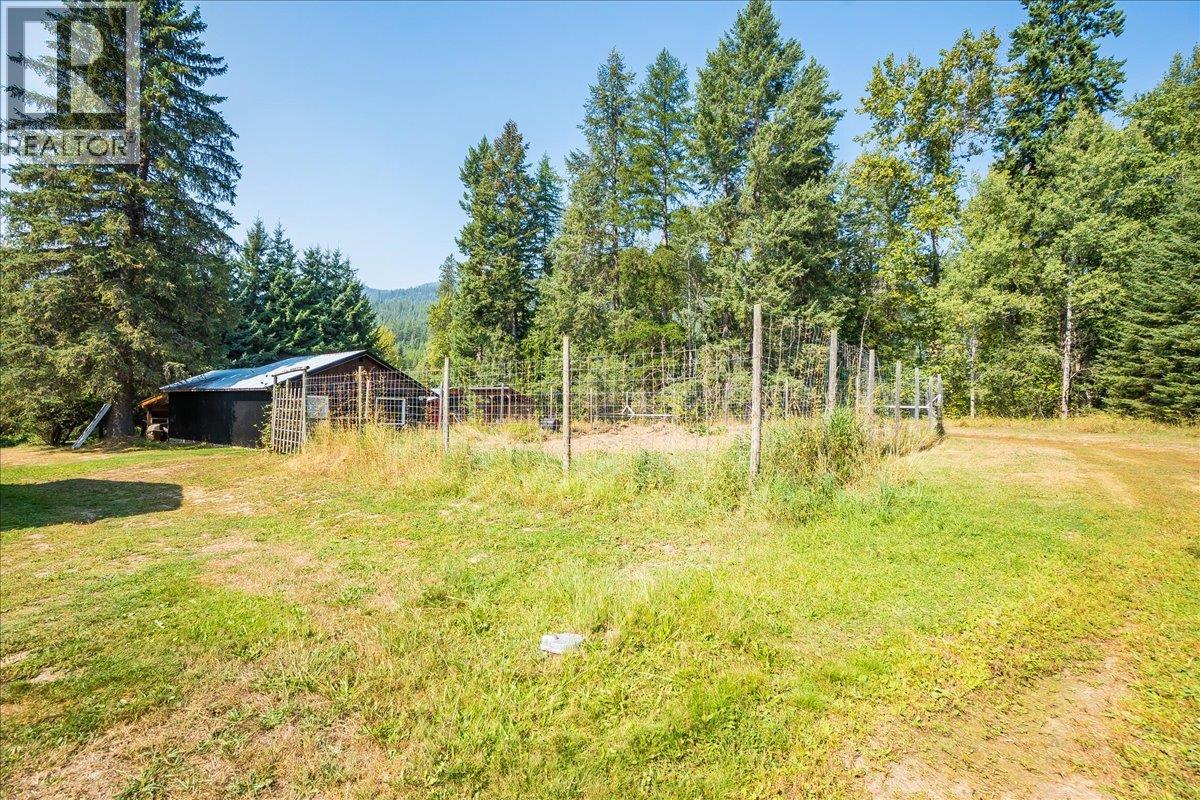 3710 Ladybird Road, Krestova, British Columbia  V0G 1H2 - Photo 57 - 10383433