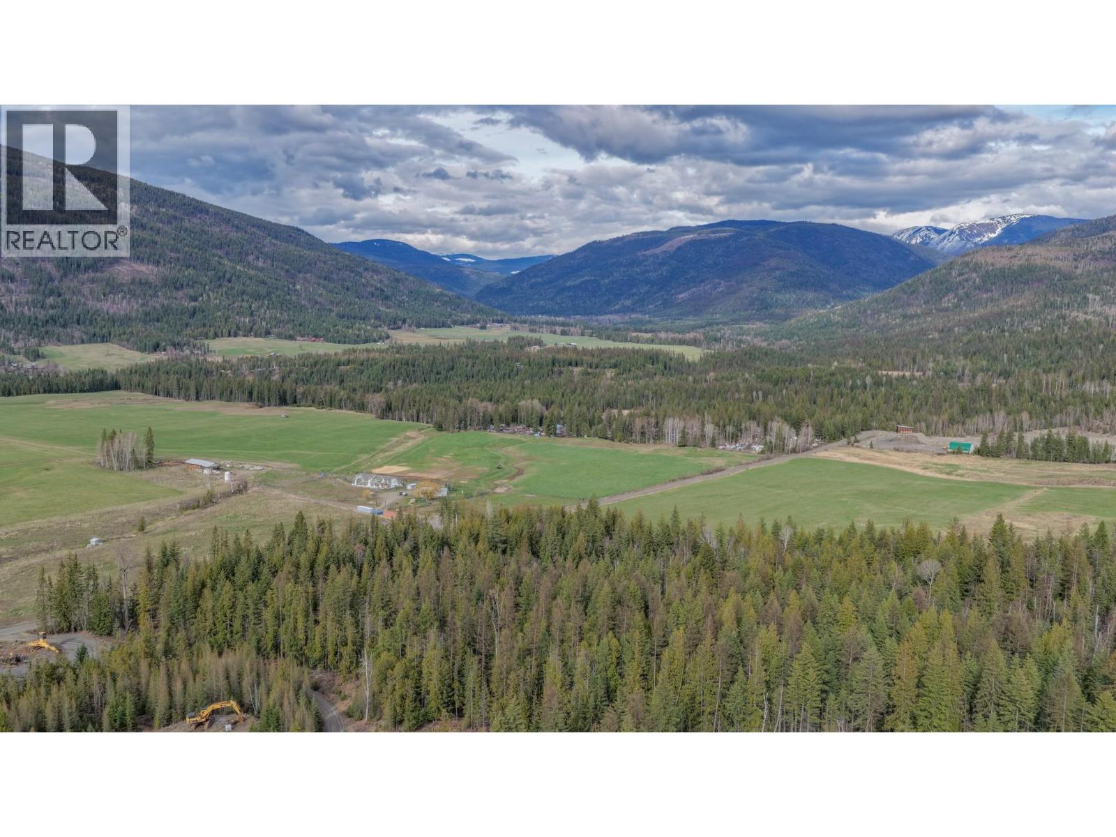 100 Campbell Road, Cherryville, British Columbia  V0E 2G3 - Photo 8 - 10383052