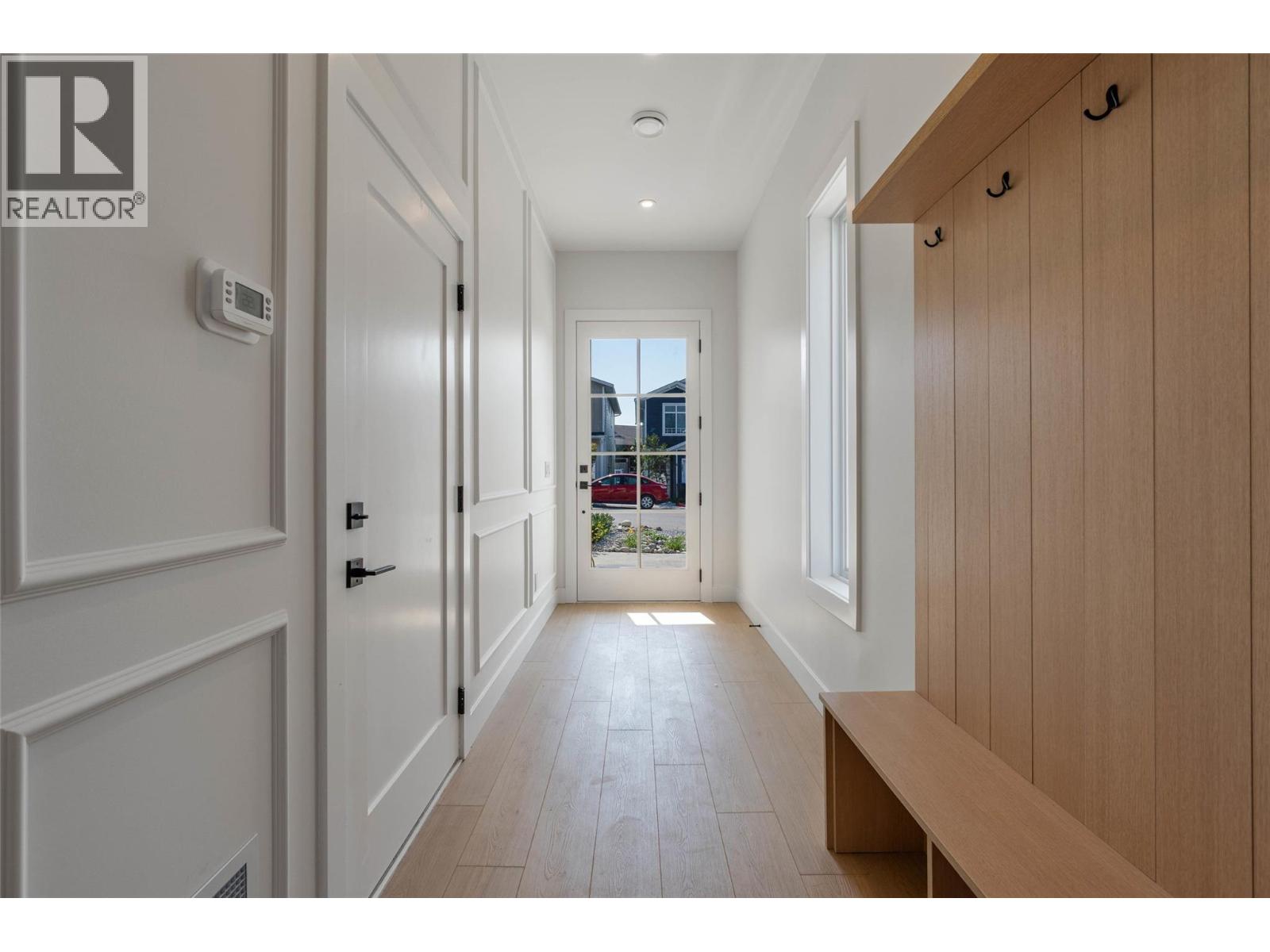 384 Chardonnay Avenue, Oliver, British Columbia  V0H 1T4 - Photo 6 - 10380966