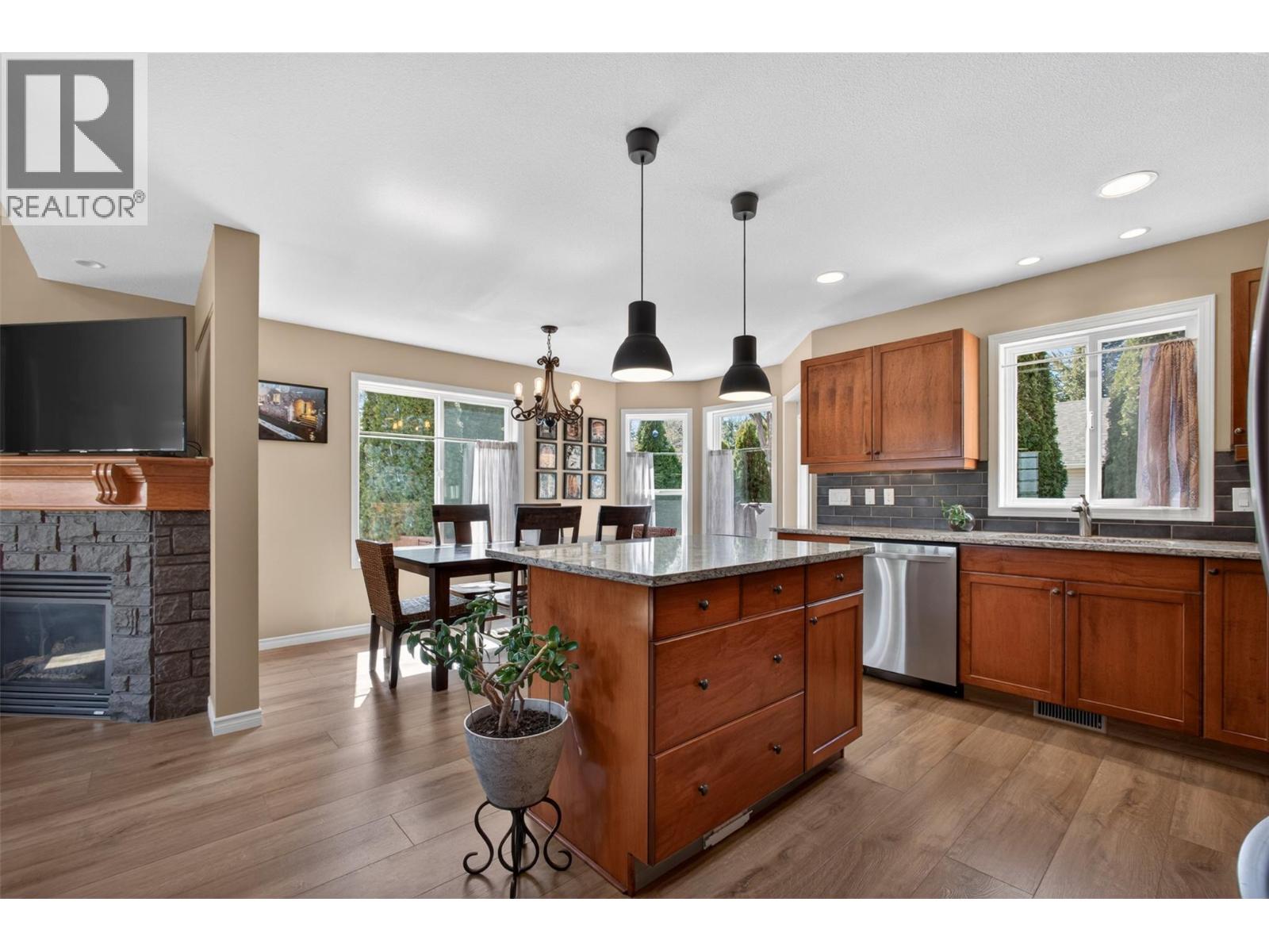 2097 Rose Anne Court, West Kelowna, British Columbia  V1Z 4A3 - Photo 9 - 10382476