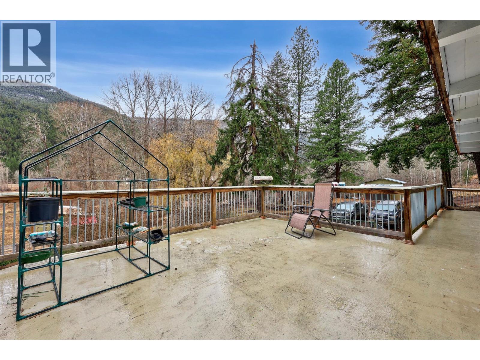 9776 Tranquille Criss Crk Road, Kamloops, British Columbia  V2B 3E8 - Photo 12 - 10381850
