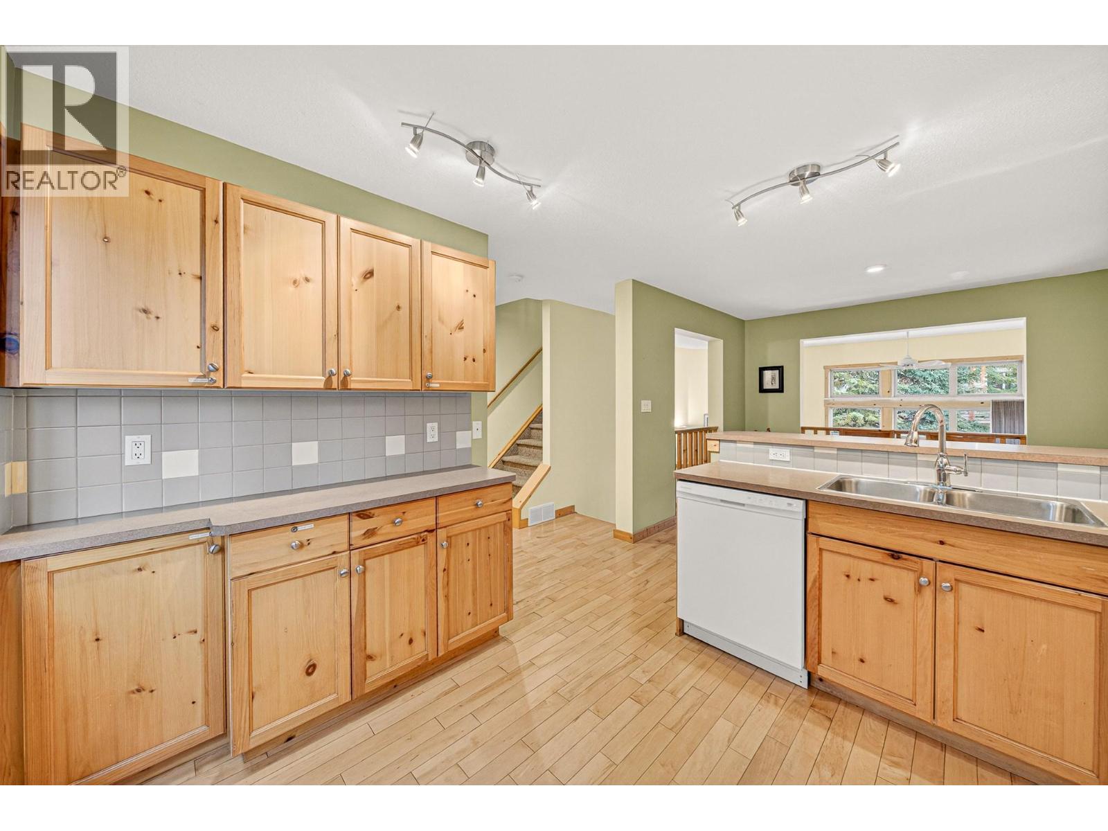 5 Estate Drive Unit# C, Fernie, British Columbia  V0B 1M4 - Photo 20 - 10382016