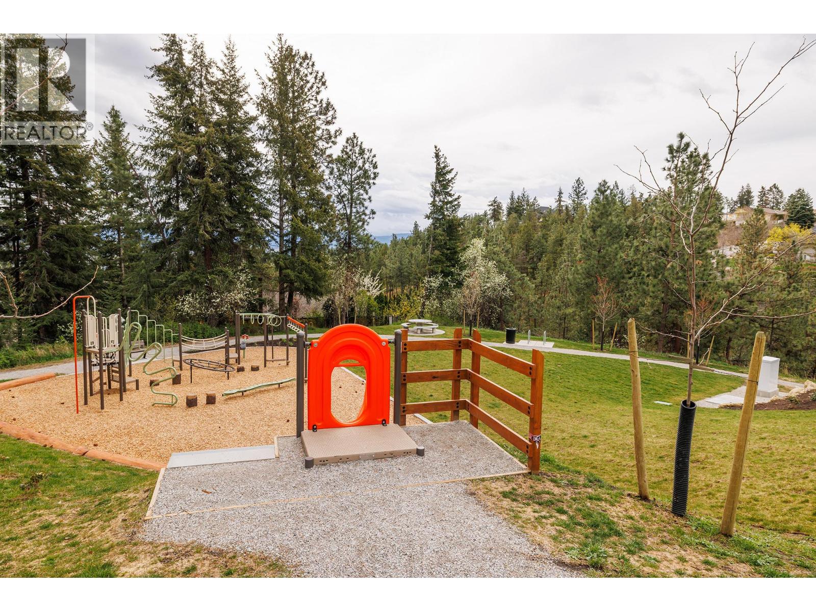 2321 Lillooet Crescent, Kelowna, British Columbia  V1V 1T1 - Photo 45 - 10383726