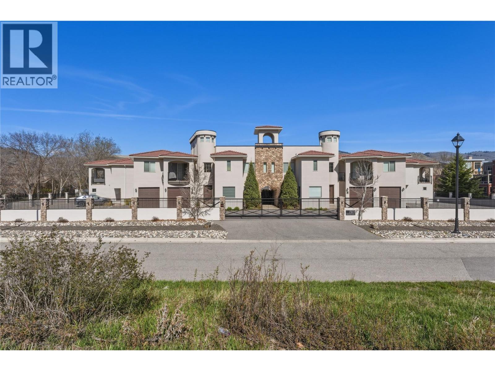 7373 Brooks Lane Unit# 8, Vernon, British Columbia  V1H 1G6 - Photo 1 - 10383053