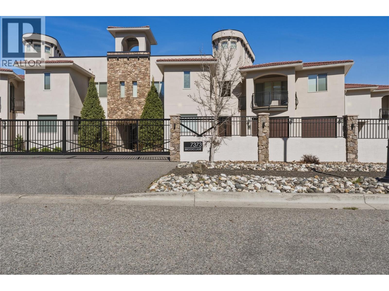 7373 Brooks Lane Unit# 8, Vernon, British Columbia  V1H 1G6 - Photo 2 - 10383053