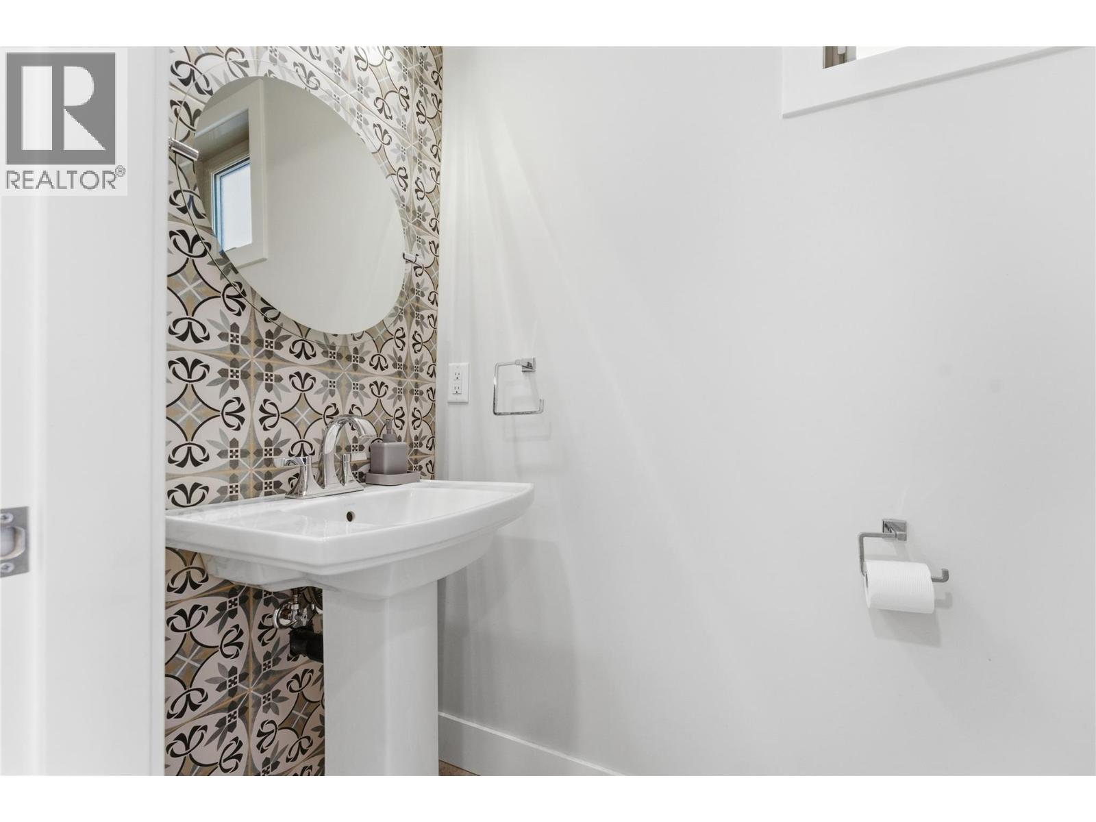 7373 Brooks Lane Unit# 8, Vernon, British Columbia  V1H 1G6 - Photo 20 - 10383053