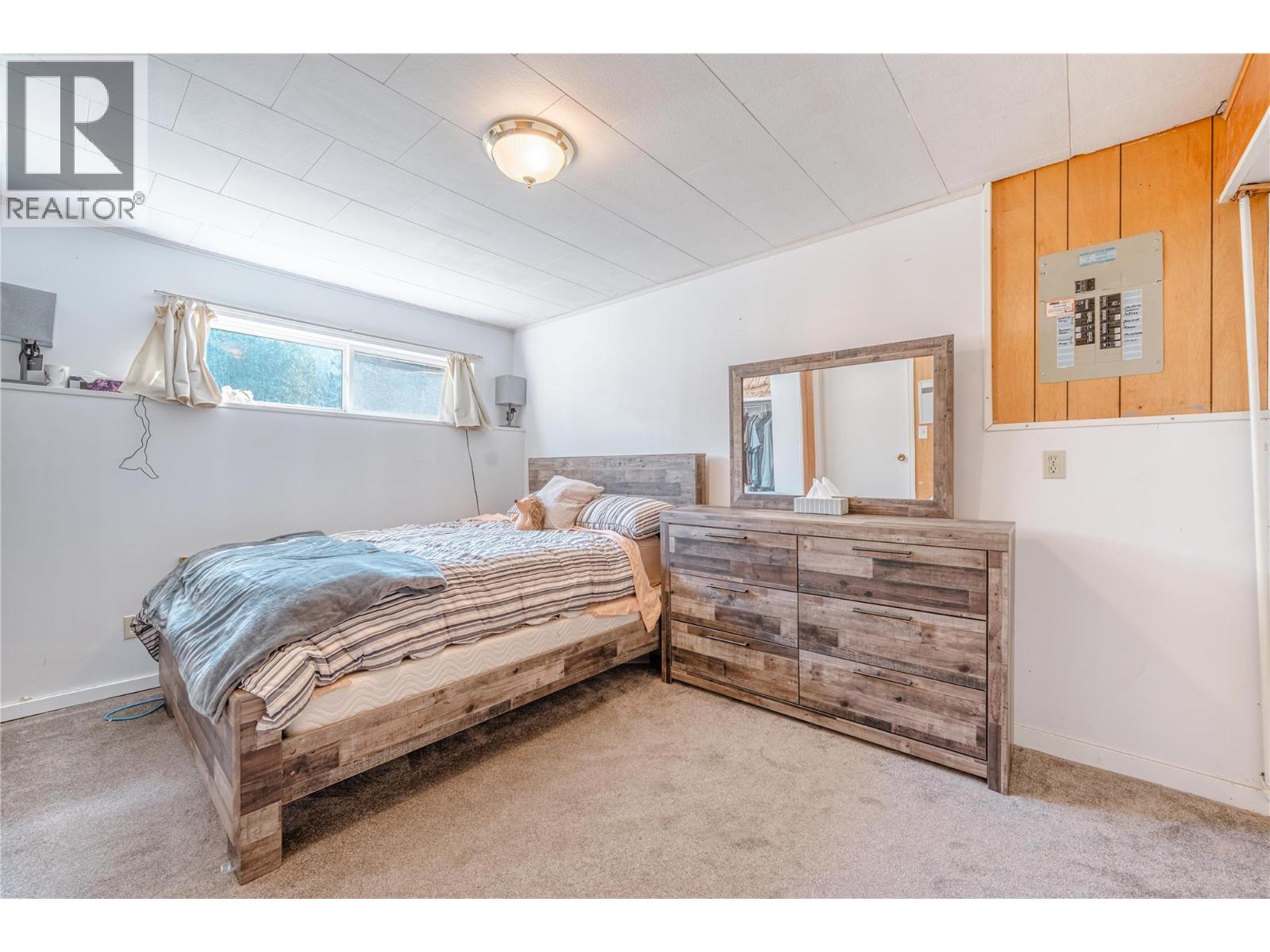 1956 Airport Way, Revelstoke, British Columbia  V0E 2S1 - Photo 16 - 10382333