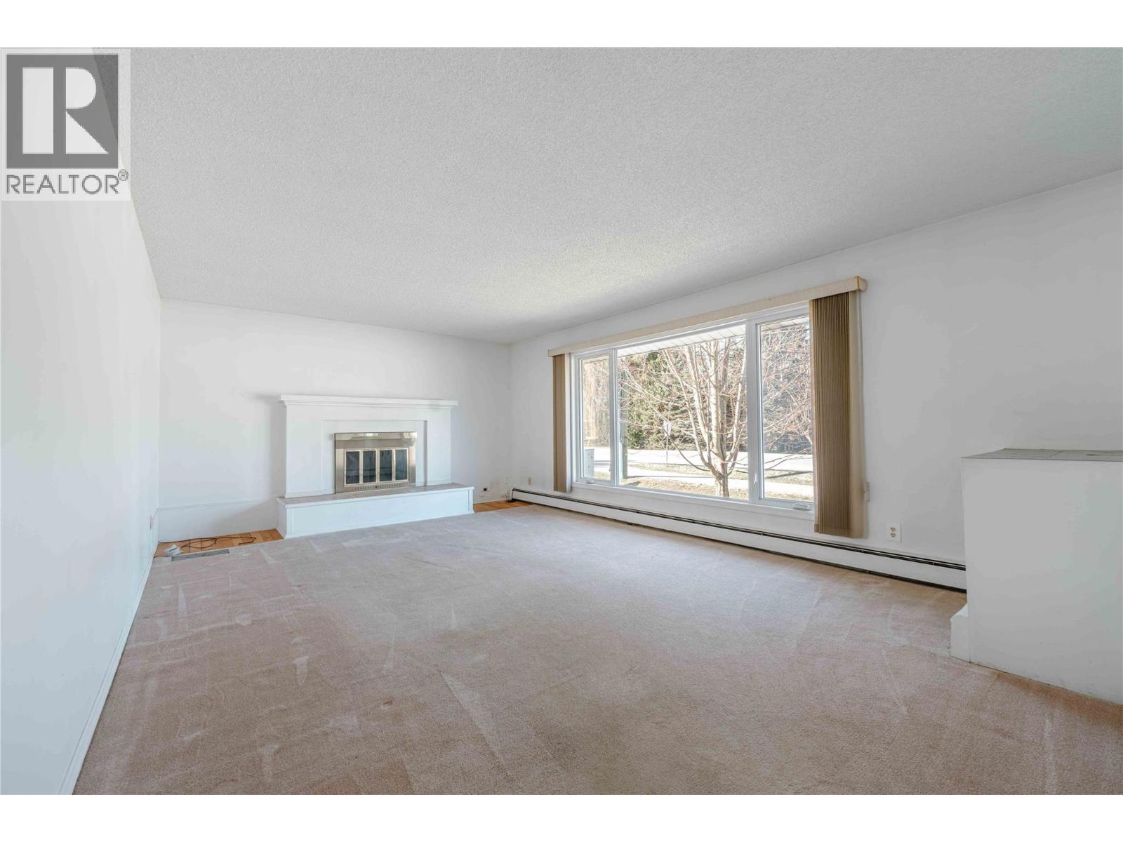 1956 Airport Way, Revelstoke, British Columbia  V0E 2S1 - Photo 30 - 10382333