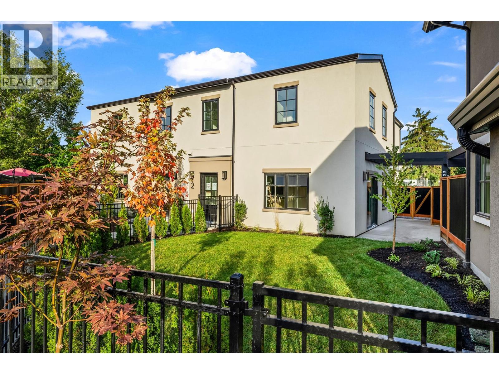 2957 Conlin Court Unit# 2, Kelowna, British Columbia  V1Y 7S7 - Photo 1 - 10383470