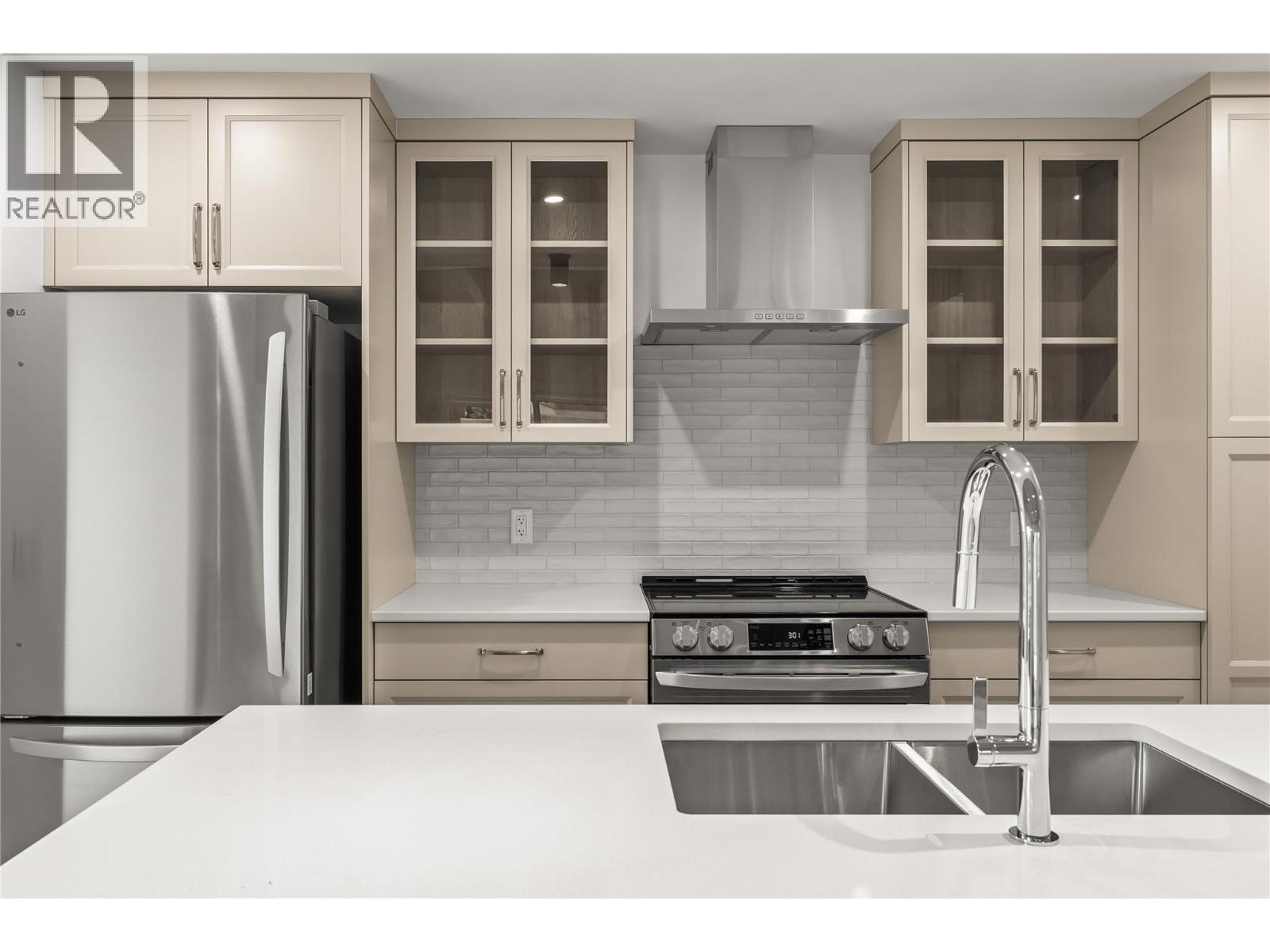 2957 Conlin Court Unit# 2, Kelowna, British Columbia  V1Y 7S7 - Photo 11 - 10383470