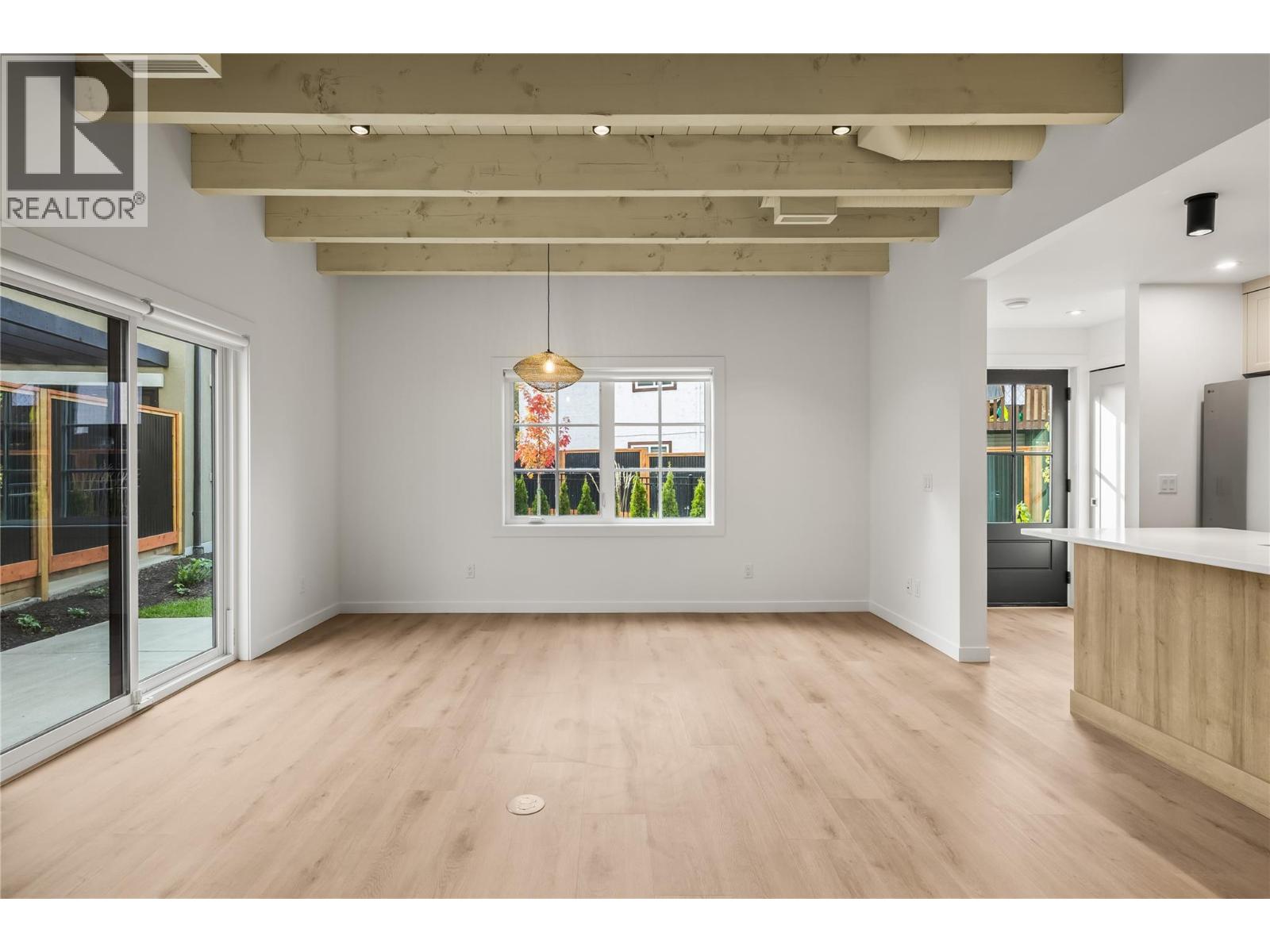 2957 Conlin Court Unit# 2, Kelowna, British Columbia  V1Y 7S7 - Photo 5 - 10383470