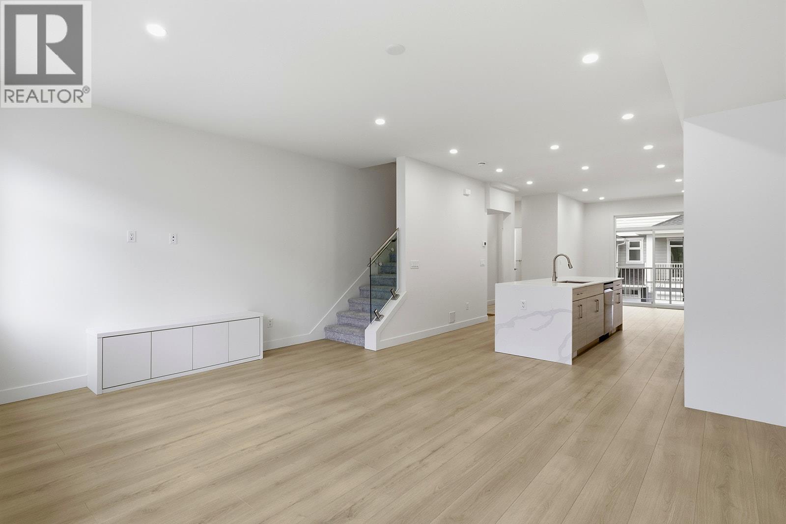 5300 Main Street Unit# 113, Kelowna, British Columbia  V1W 0C1 - Photo 3 - 10383614