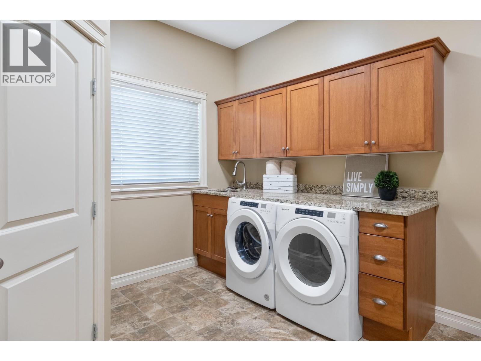 648 Almandine Court, Kelowna, British Columbia  V1W 4Z5 - Photo 42 - 10383562