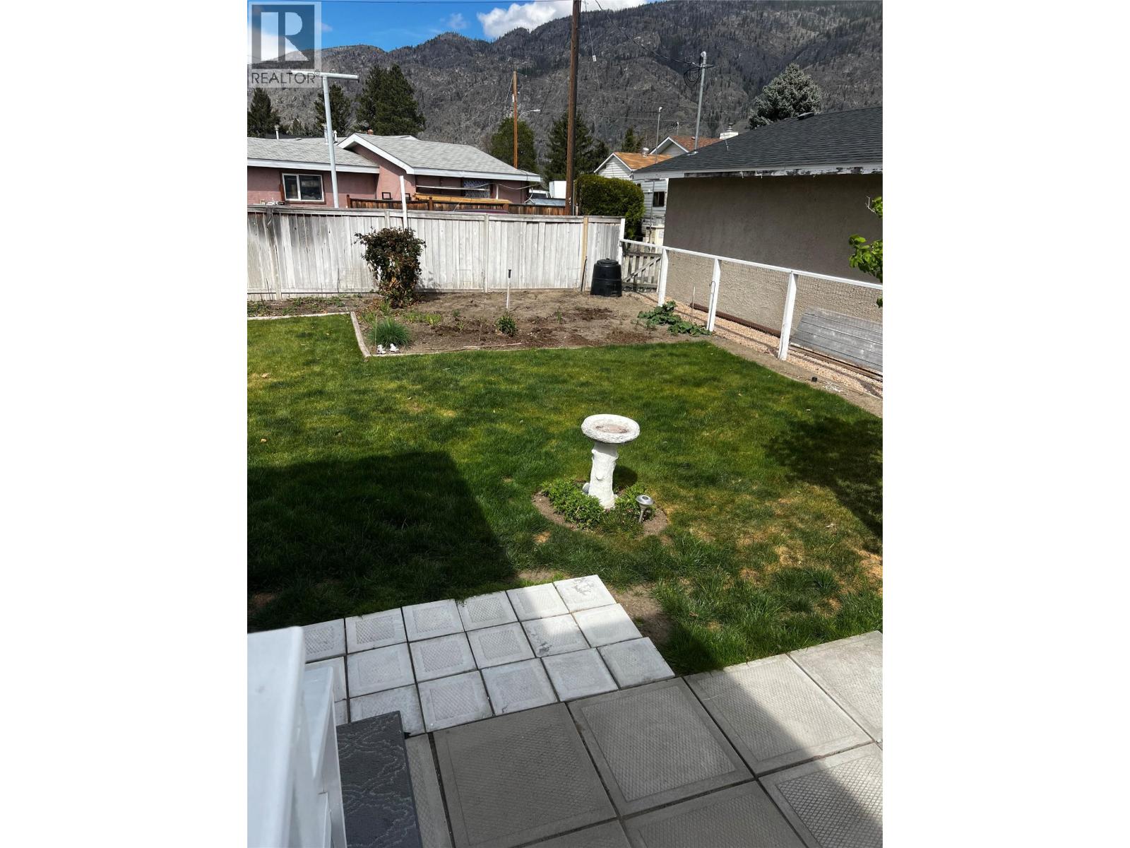 5702 Jackpine Lane, Osoyoos, British Columbia  V0H 1V3 - Photo 11 - 10383514