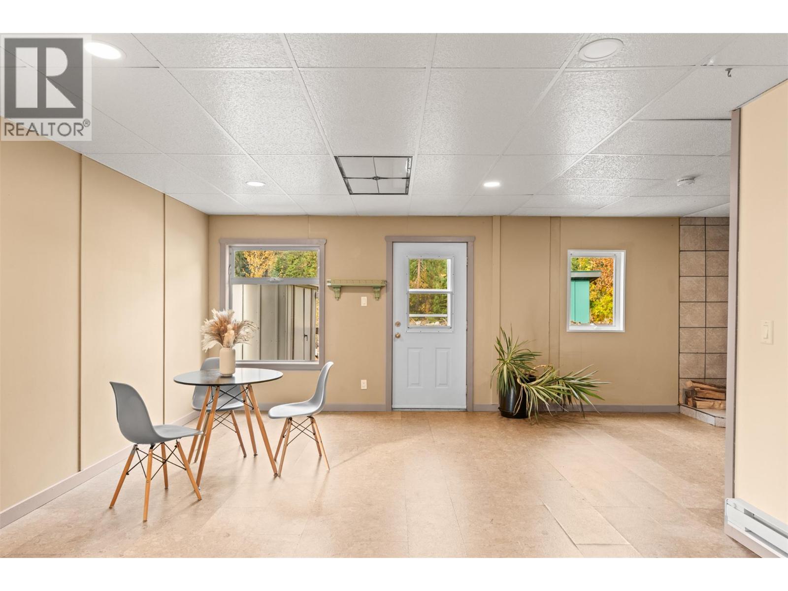 959 Enderby Mabel Lake Road Unit# 11, Enderby, British Columbia  V4Y 4K7 - Photo 10 - 10366837