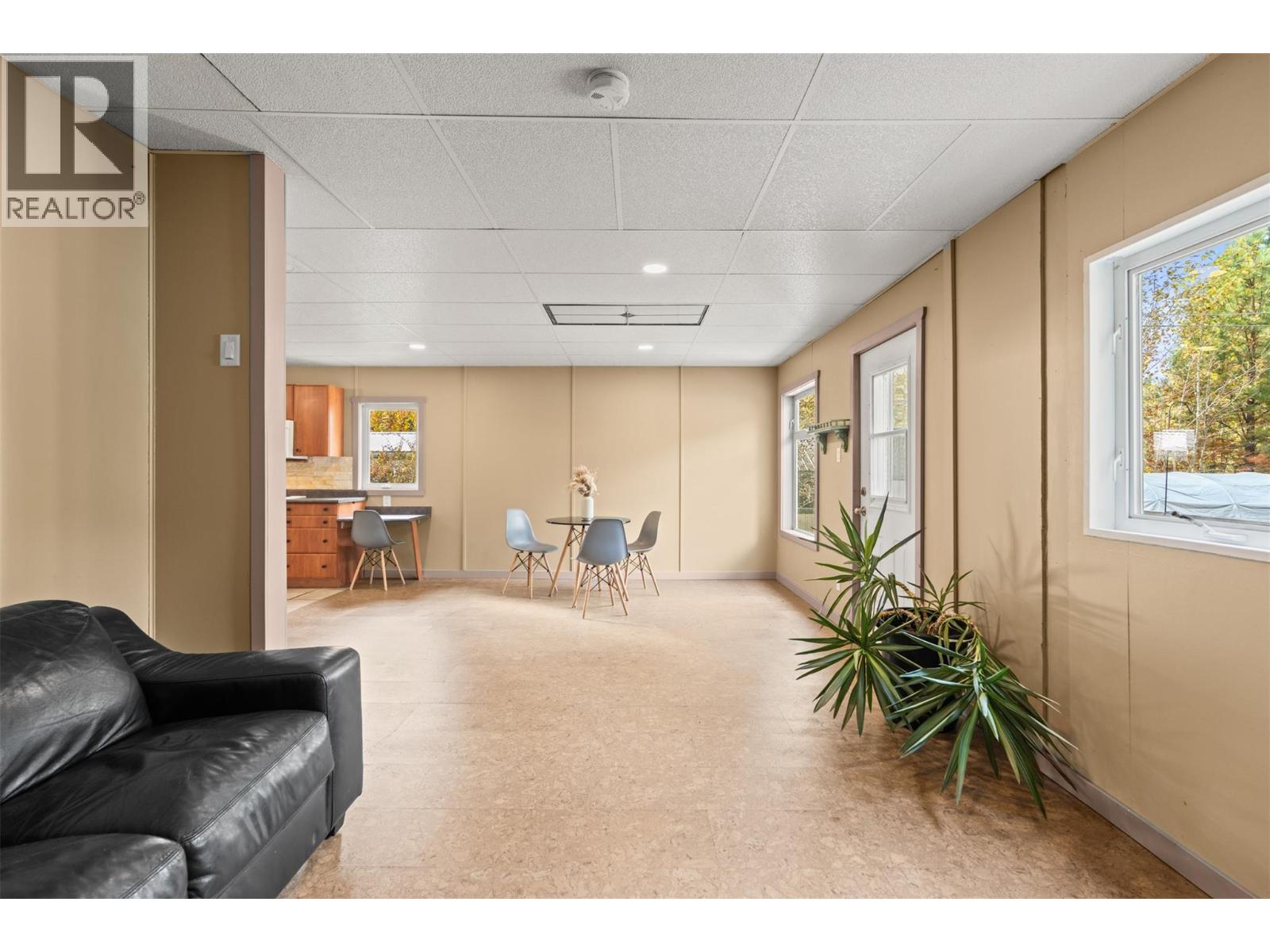 959 Enderby Mabel Lake Road Unit# 11, Enderby, British Columbia  V4Y 4K7 - Photo 14 - 10366837