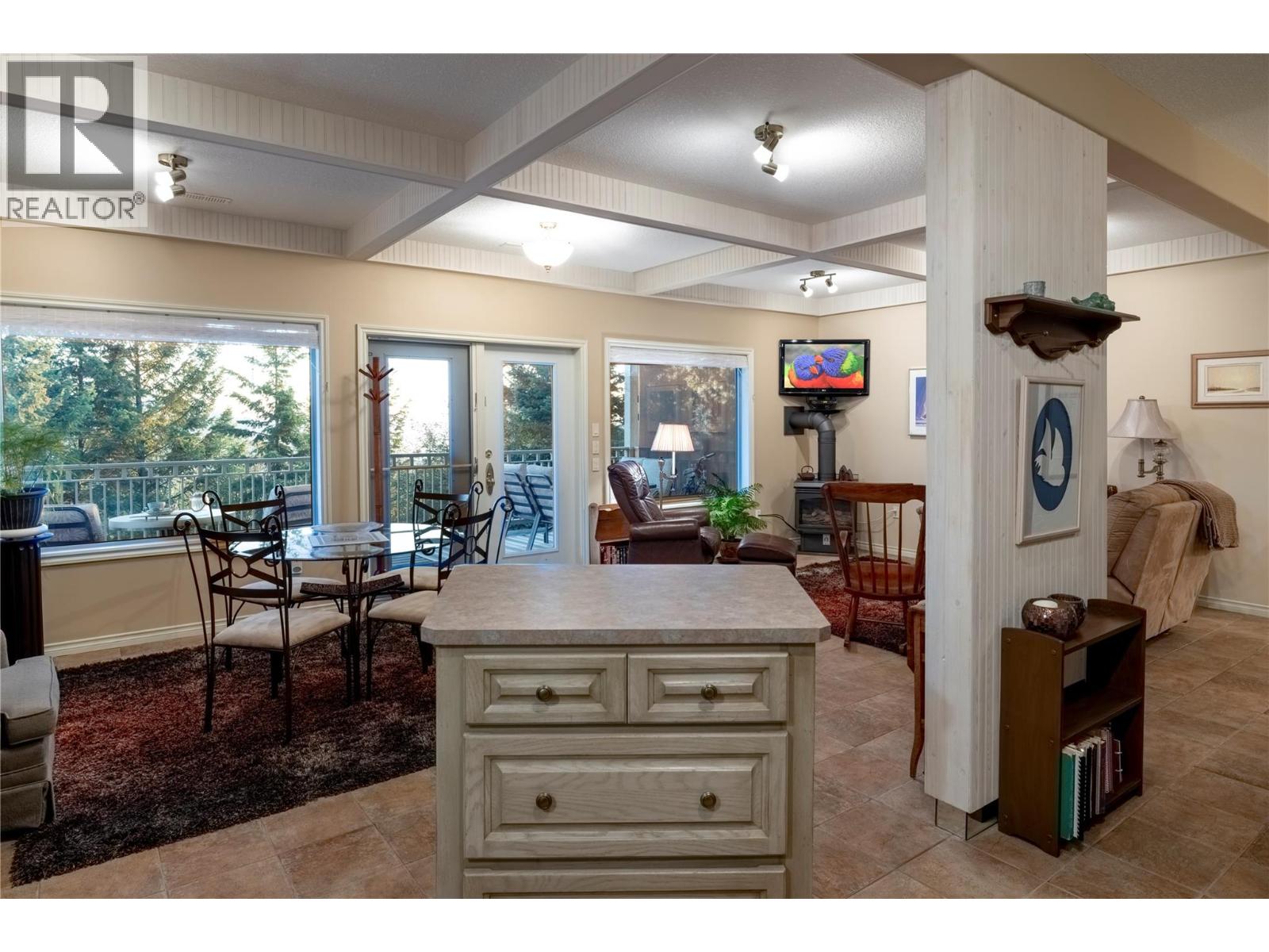 8215 Silver Star Road, Vernon, British Columbia  V1B 3M8 - Photo 29 - 10383706