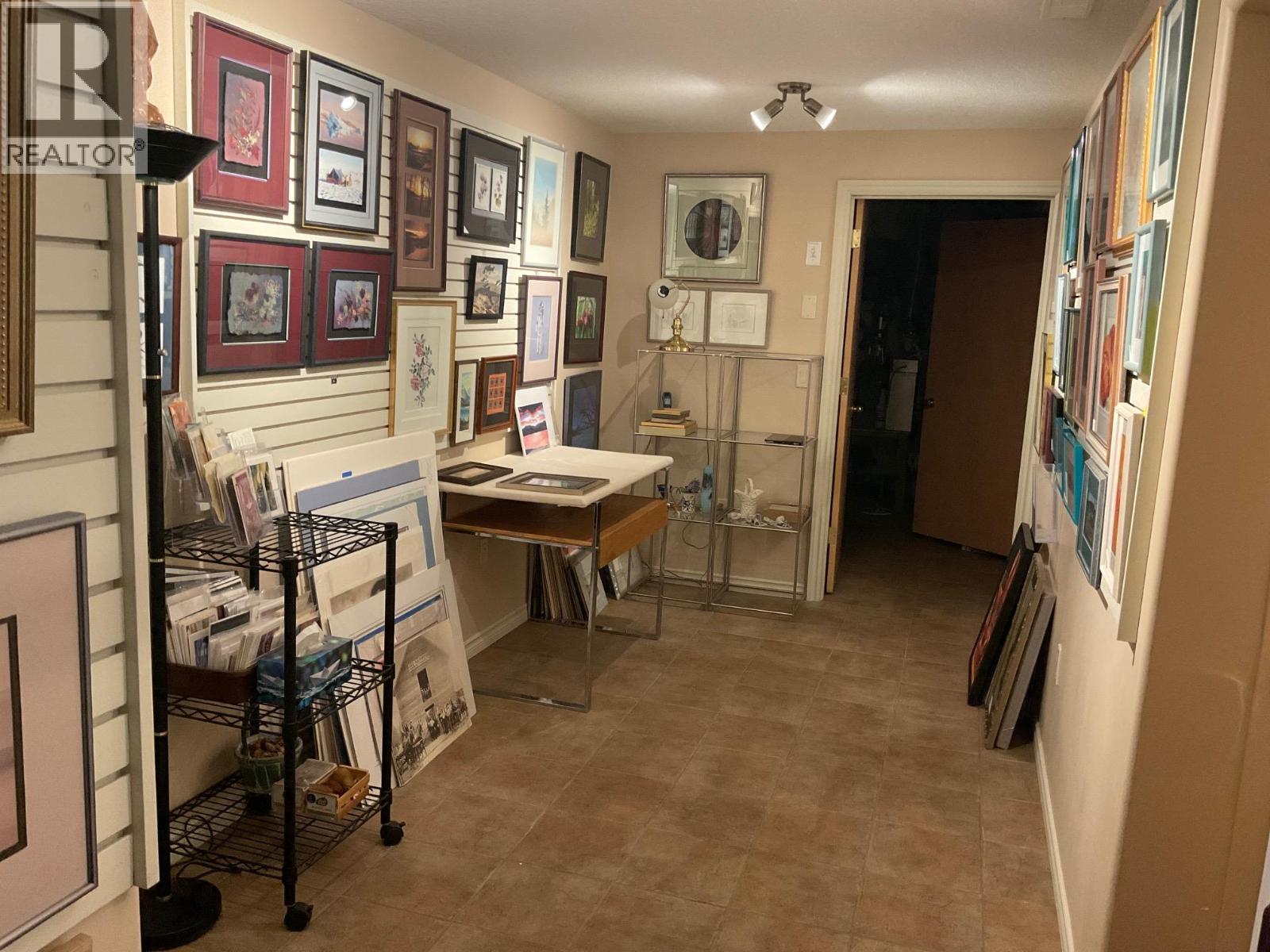 8215 Silver Star Road, Vernon, British Columbia  V1B 3M8 - Photo 38 - 10383706