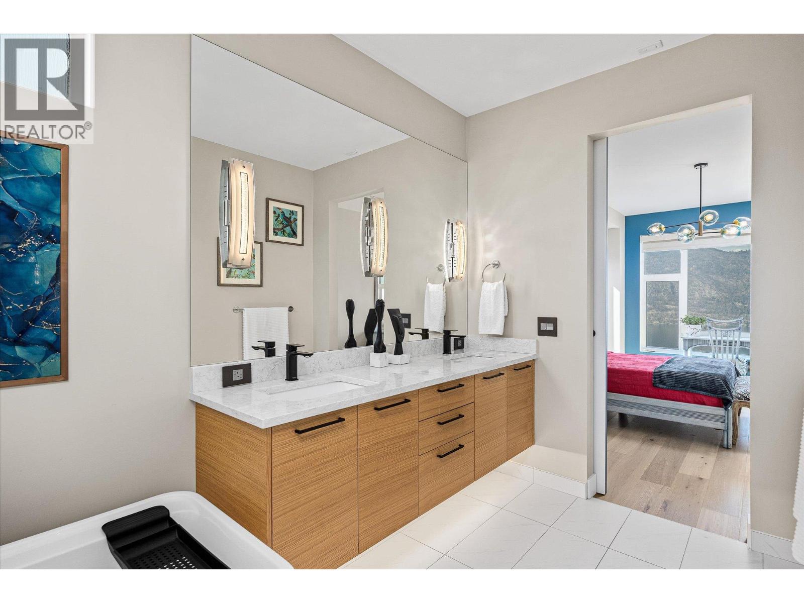 9814 Beacon Hill Crescent, Lake Country, British Columbia  V4V 0A9 - Photo 31 - 10383608