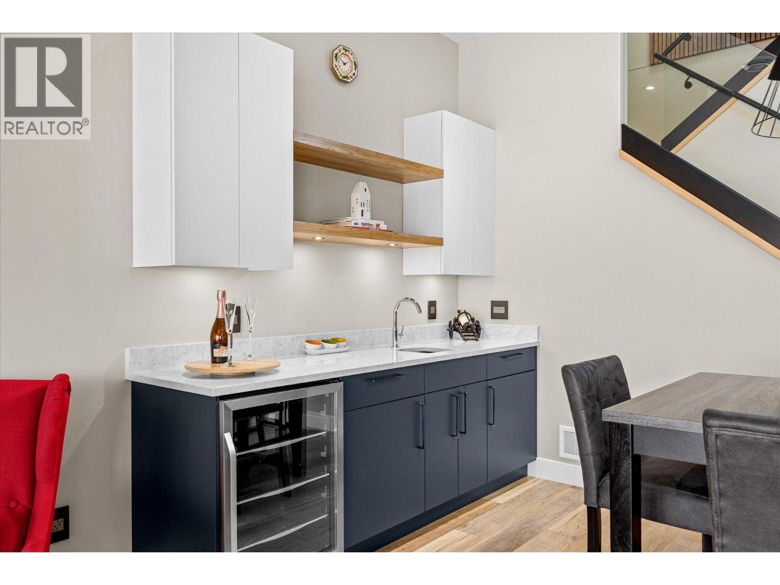 9814 Beacon Hill Crescent, Lake Country, British Columbia  V4V 0A9 - Photo 39 - 10383608