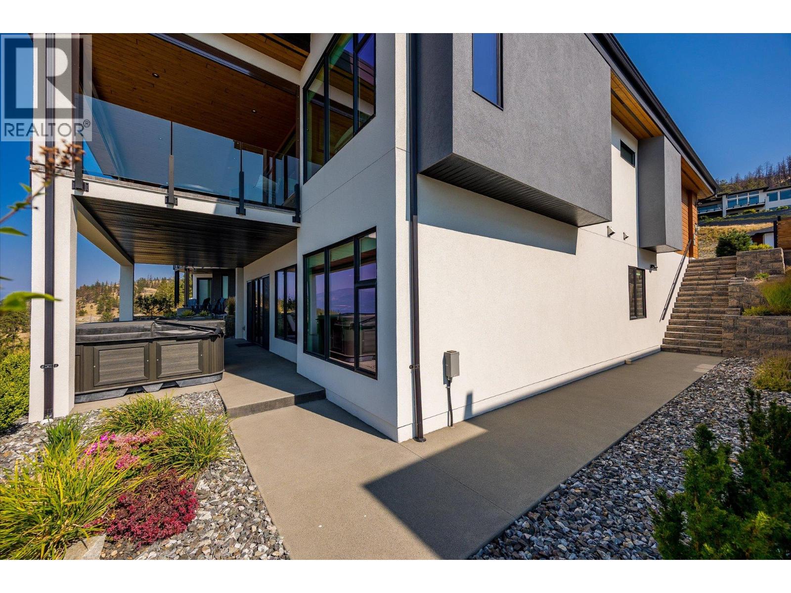 9814 Beacon Hill Crescent, Lake Country, British Columbia  V4V 0A9 - Photo 51 - 10383608