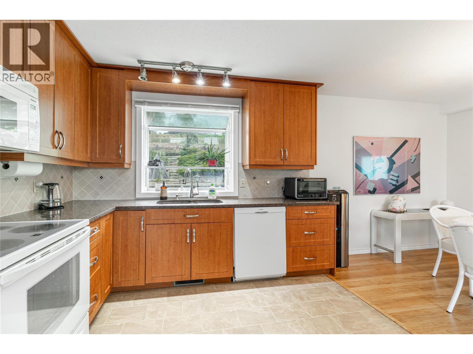 285 Dell Road, Kelowna, British Columbia  V1X 3P5 - Photo 9 - 10383595