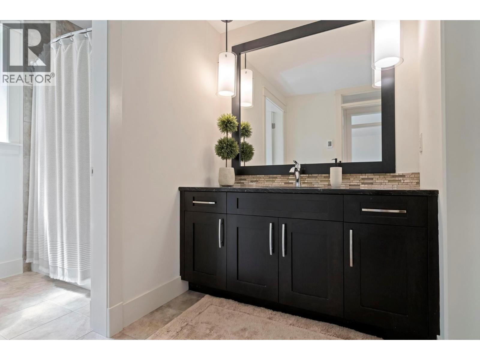 722 Kuipers Crescent, Kelowna, British Columbia  V1W 5B2 - Photo 45 - 10383351