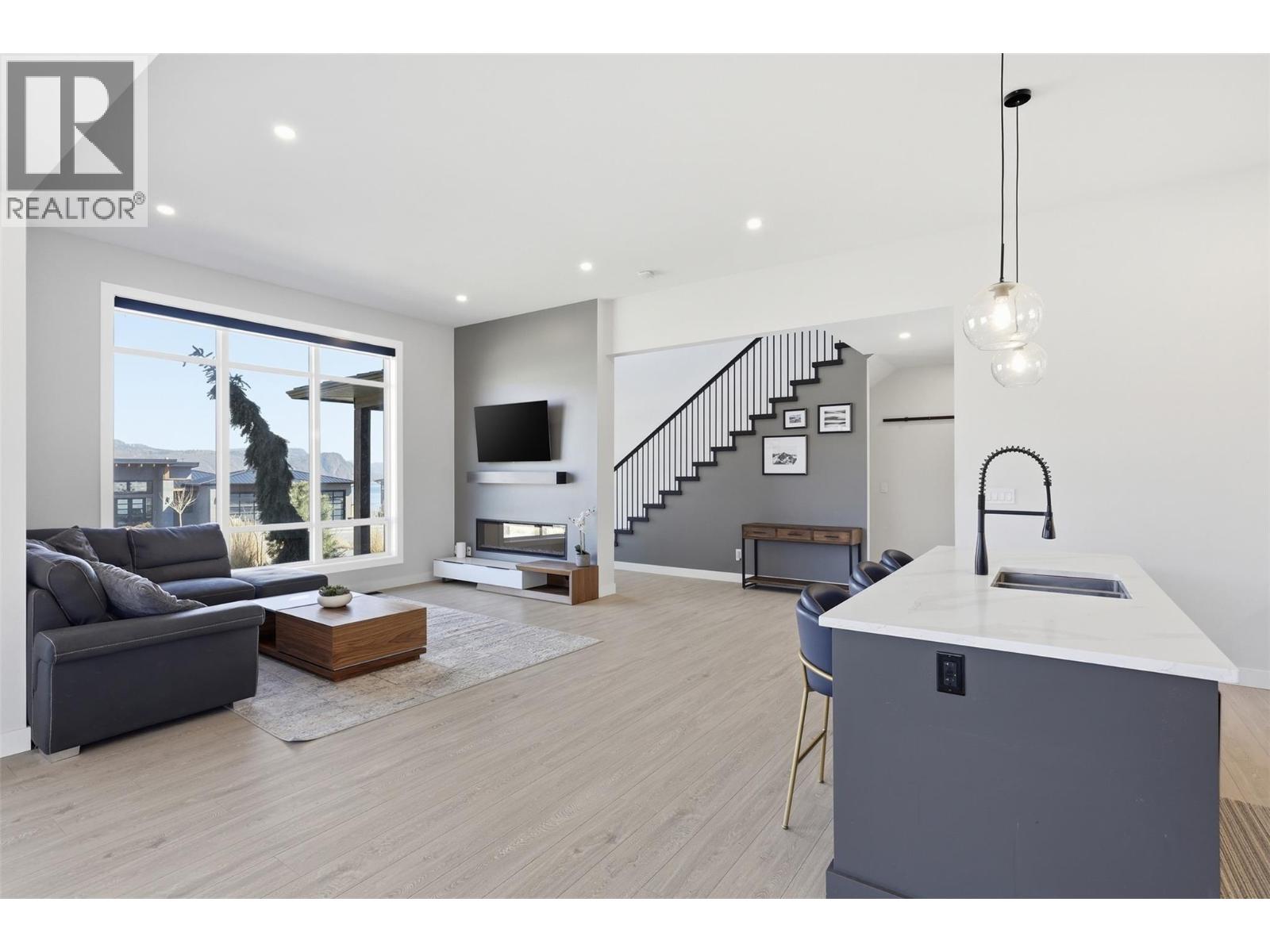 347 Rue Cheval Noir, Kamloops, British Columbia  V1S 0G2 - Photo 4 - 10383584