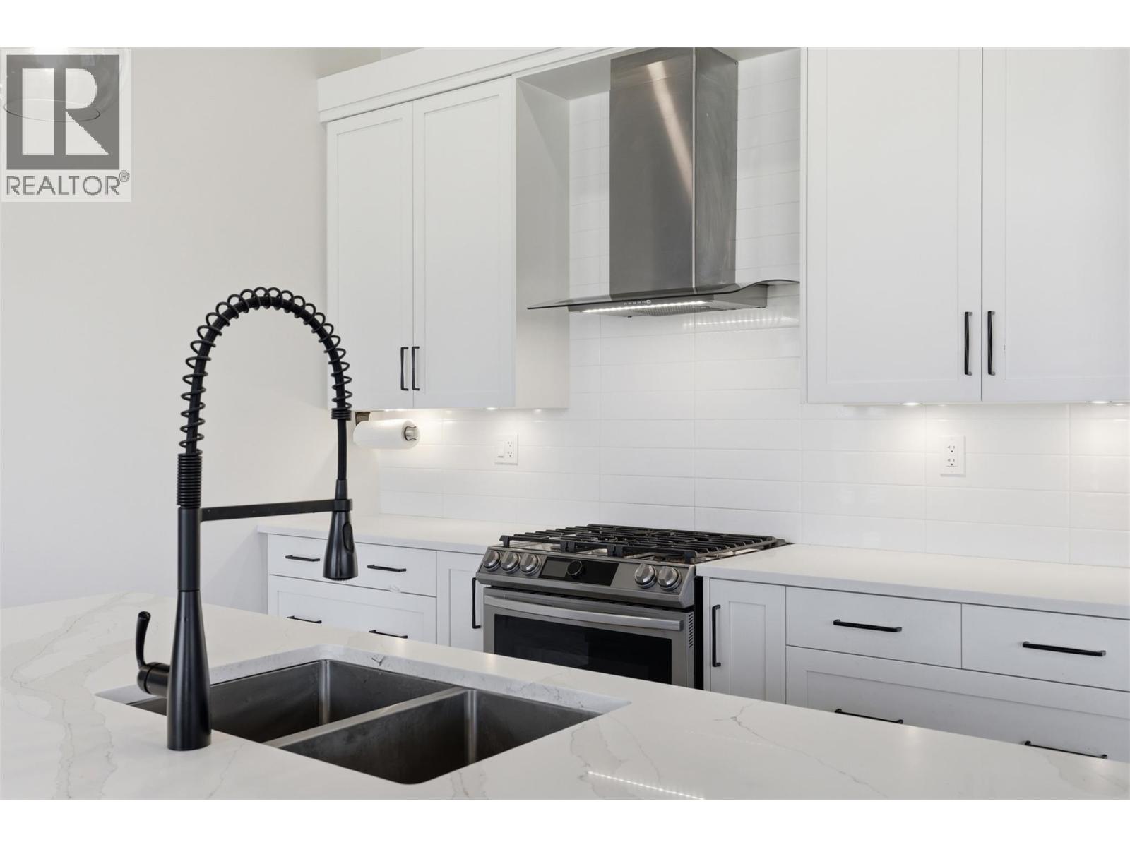 347 Rue Cheval Noir, Kamloops, British Columbia  V1S 0G2 - Photo 6 - 10383584