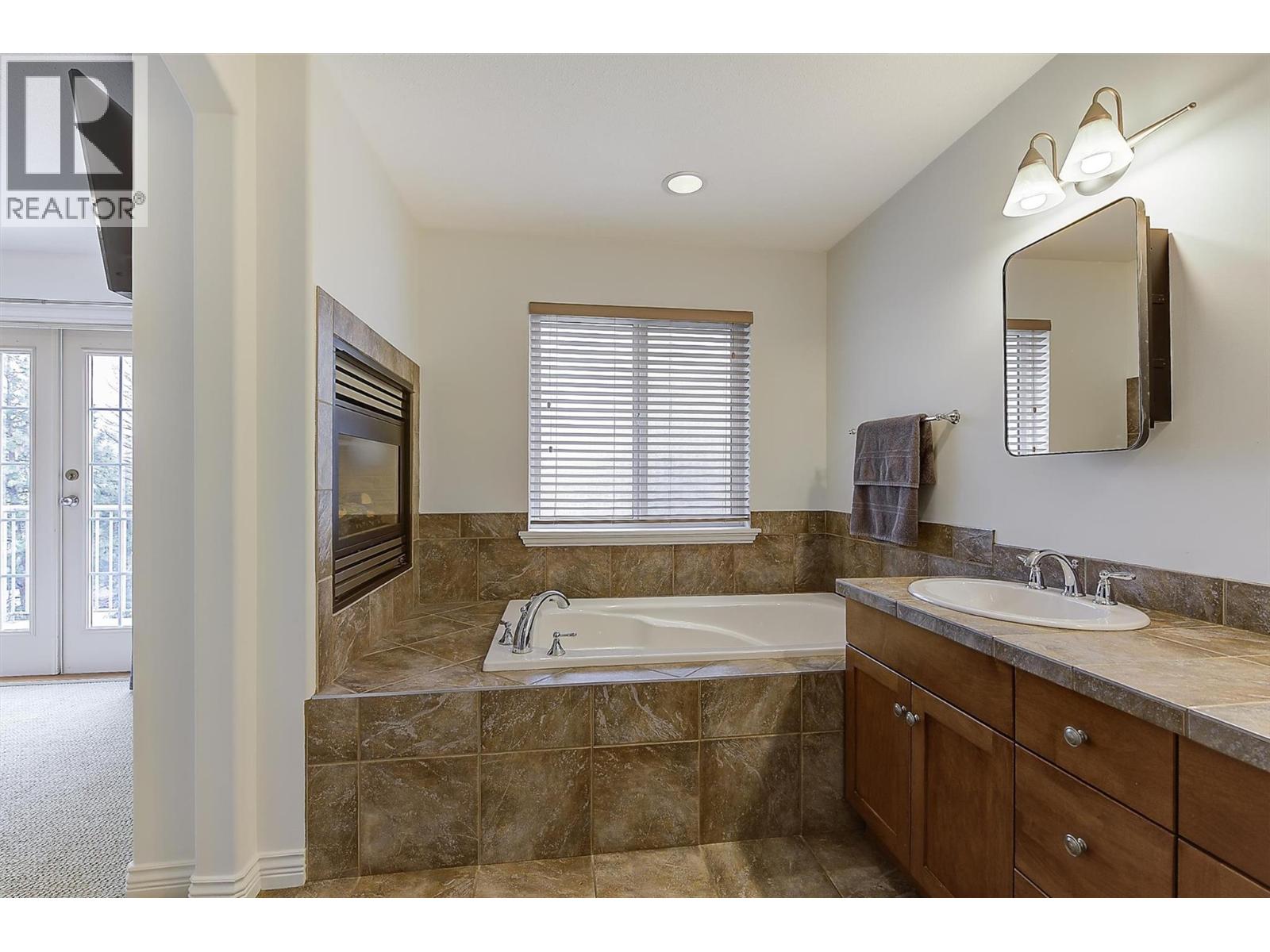 570 Vintage Terrace Road, Kelowna, British Columbia  V1W 3B3 - Photo 49 - 10383732