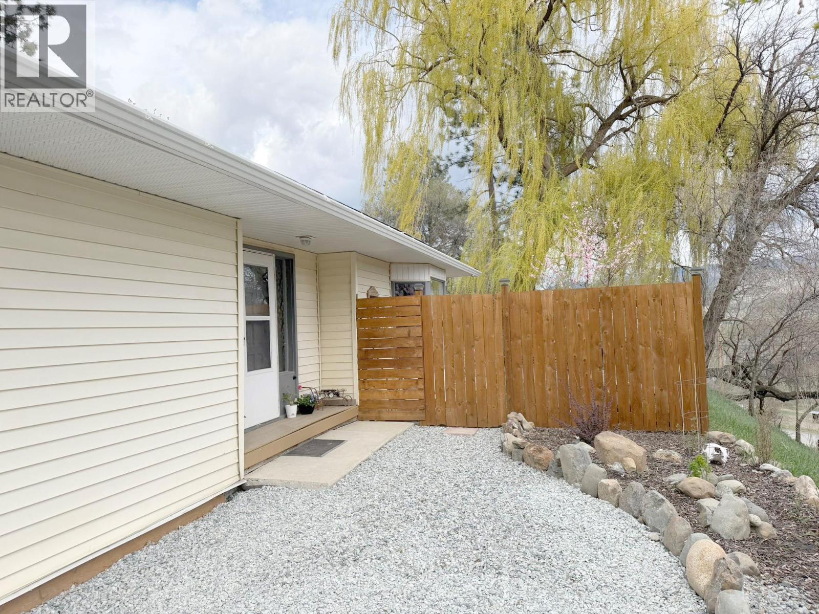 6430 Westsyde Road, Kamloops, British Columbia  V2B 8N7 - Photo 20 - 10383651