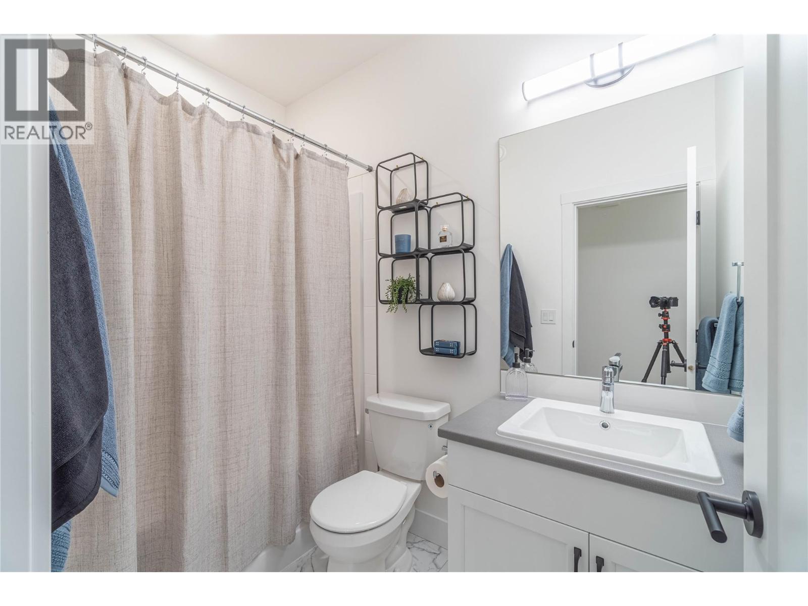 200 Grand Boulevard Unit# 132, Kamloops, British Columbia  V2C 0H3 - Photo 17 - 10383760