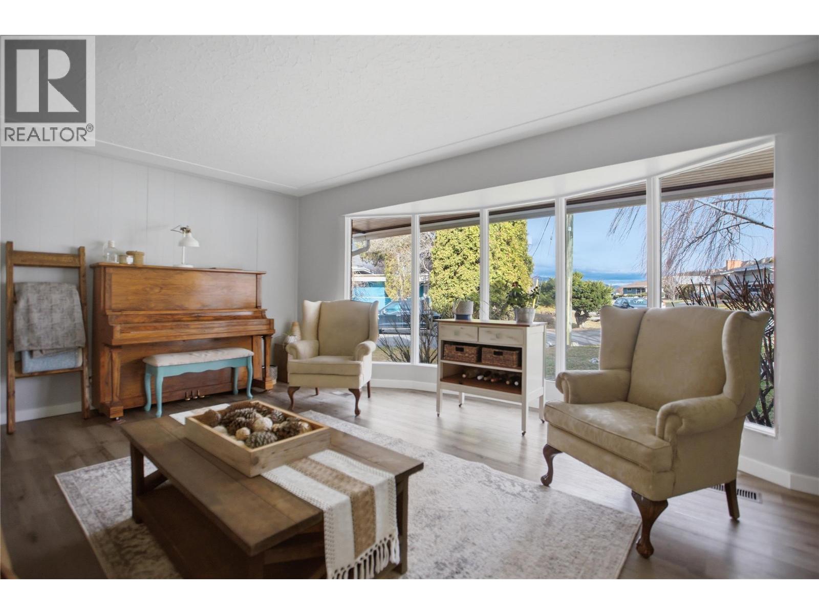 1834 Russet Wynd, Kamloops, British Columbia  V2C 4N5 - Photo 5 - 10383763