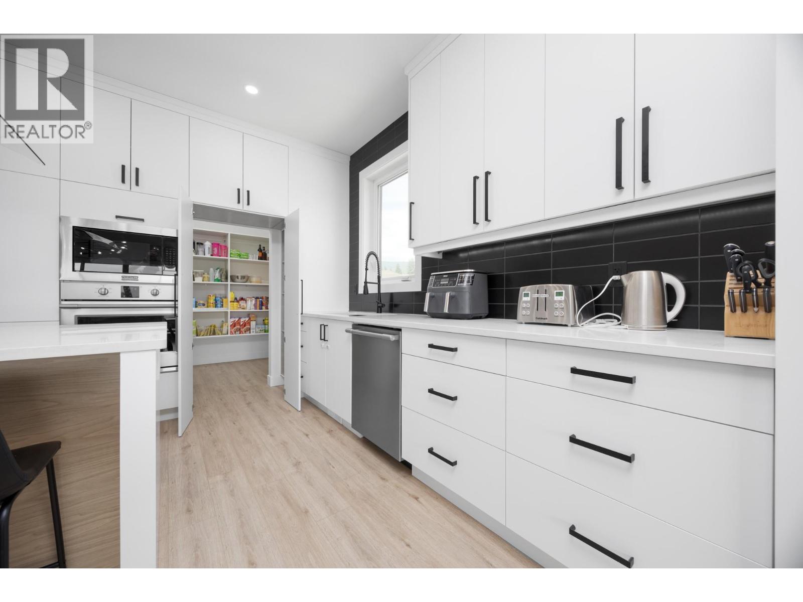 137 Whitefish Road, Vernon, British Columbia  V1B 3M5 - Photo 10 - 10383721