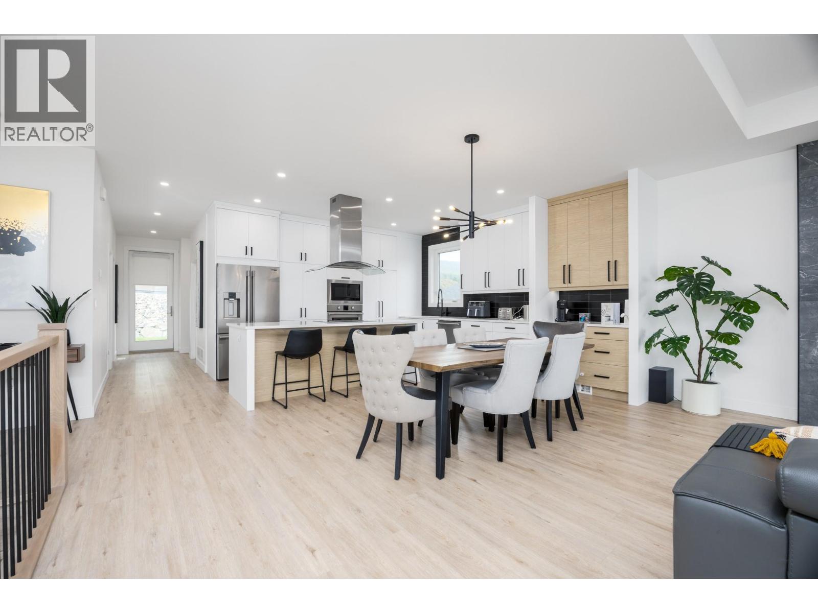 137 Whitefish Road, Vernon, British Columbia  V1B 3M5 - Photo 8 - 10383721